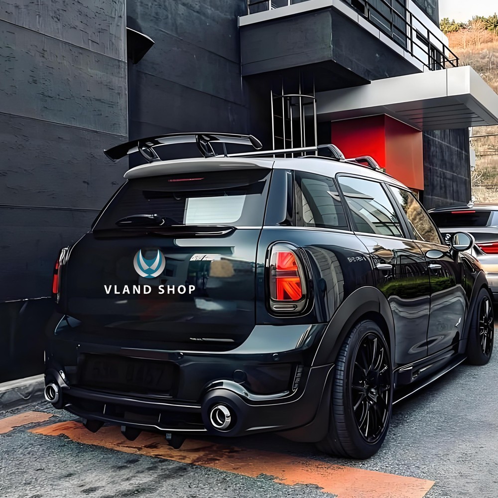 Pair Smoked Black Trim LED Tail Lights For 2010-2016 MINI Cooper Countryman R60 Pair Smoked Black Trim LED Tail Lights For 2010-2016 MINI Cooper Countryman R60
