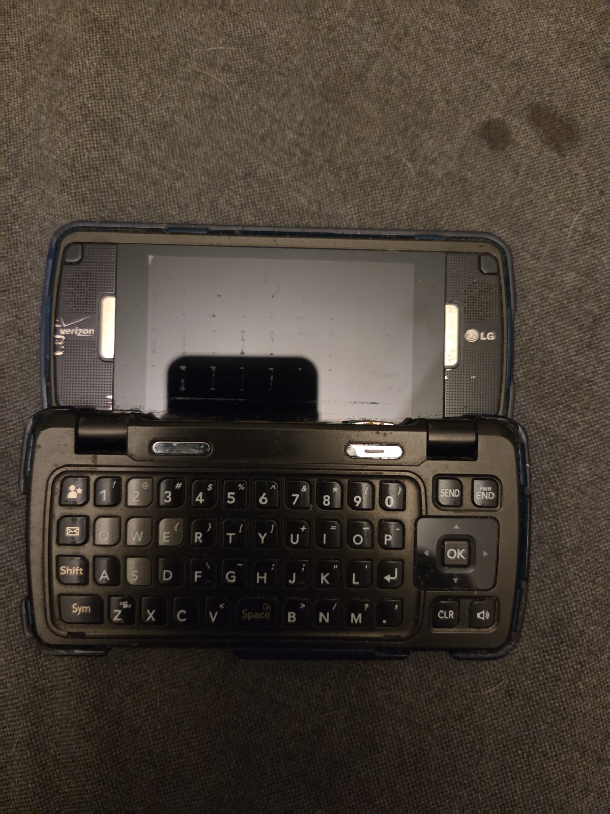 VINTAGE LG enV3 LG-VX9200M Verizon Wireless QWERTY Flip Cell Phone Blue Works VINTAGE LG enV3 LG-VX9200M Verizon Wireless QWERTY Flip Cell Phone Blue Works
