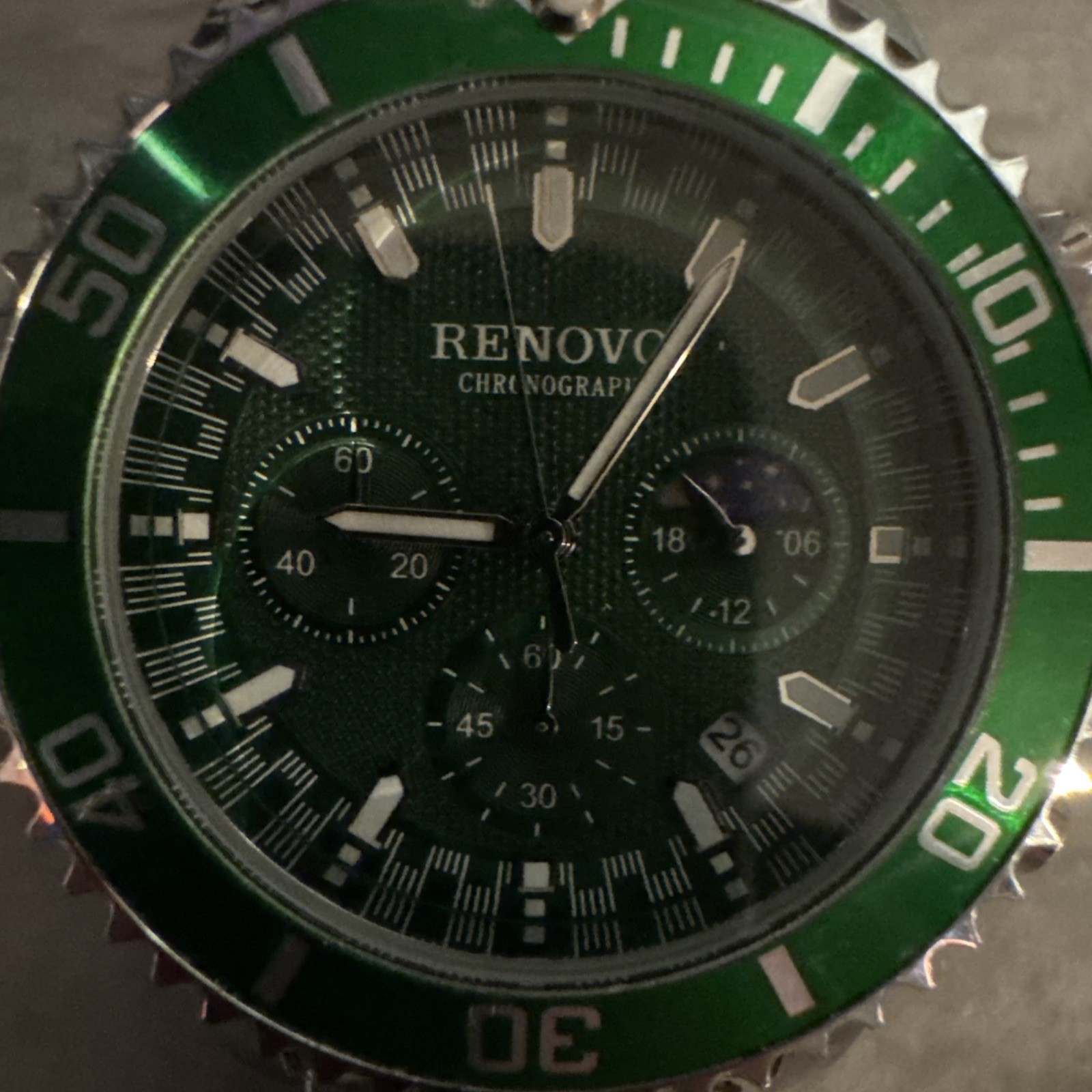 Renovo Promaster Dive Quartz Chronograph Green Dial Mens Watch Renovo Promaster Dive Quartz Chronograph Green Dial Mens Watch