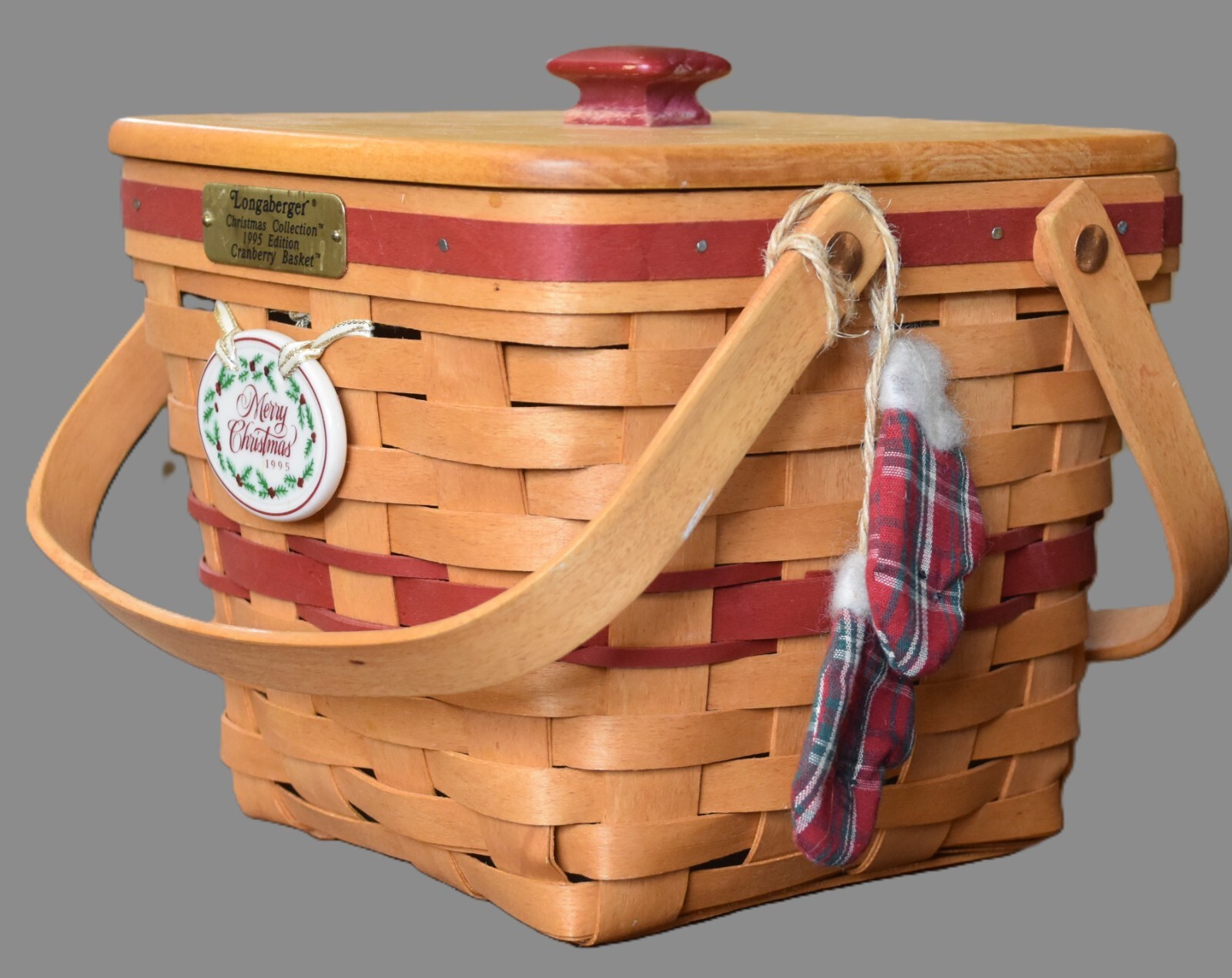 Vtg Longaberger \'95 Cranberry Basket w/Lid,Protector, Xmas Tie On, Fabric Mitten
