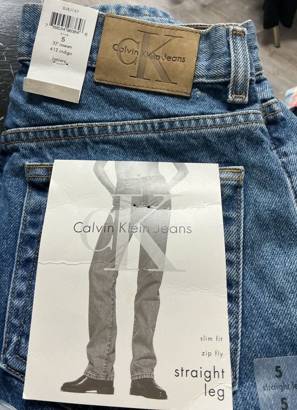 Calvin Klein Jeans Juniors Slim Fit Straight Leg Indigo Denim Jeans Calvin Klein Jeans Juniors Slim Fit Straight Leg Indigo Denim Jeans
