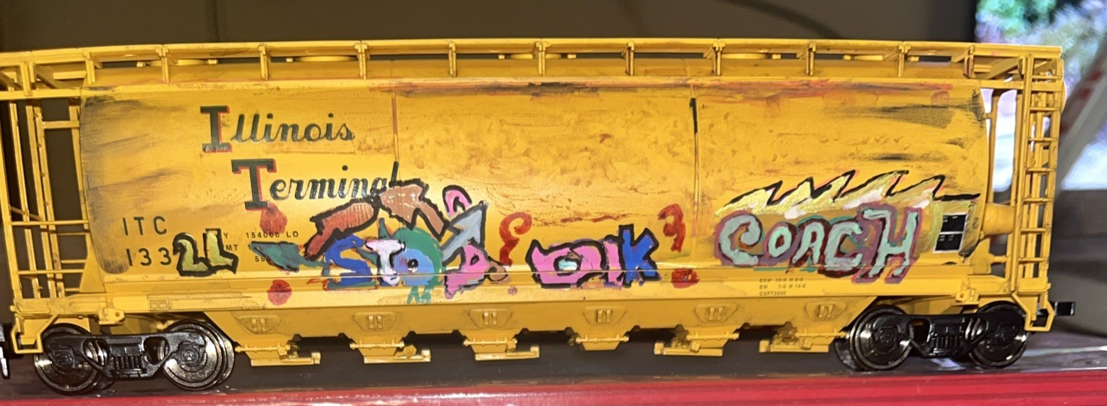 HO Scale Custom Weathered + Graffiti Atlas Cylindrical Hopper Illinois Terminal HO Scale Custom Weathered + Graffiti Atlas Cylindrical Hopper Illinois Terminal