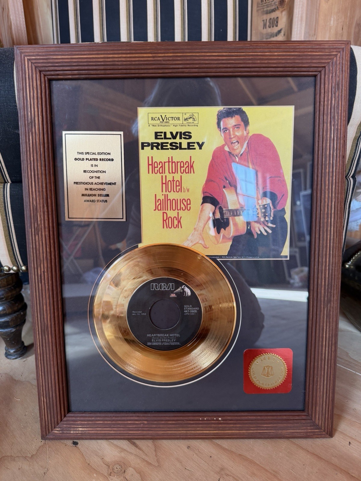 Elvis Presley Framed 24K Gold Plated Record Heartbreak Hotel Jailhouse Rock 1989 Elvis Presley Framed 24K Gold Plated Record Heartbreak Hotel Jailhouse Rock 1989