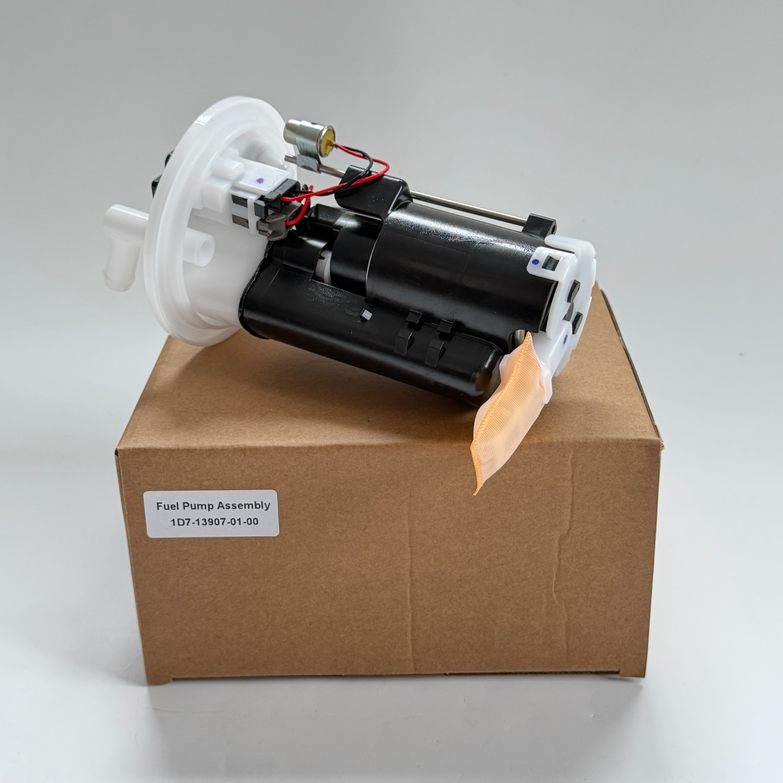 1D7-13907-01-00 NEW OEM FUEL PUMP COMP For Yamaha Raider XV19C XV19CS XV19SCL