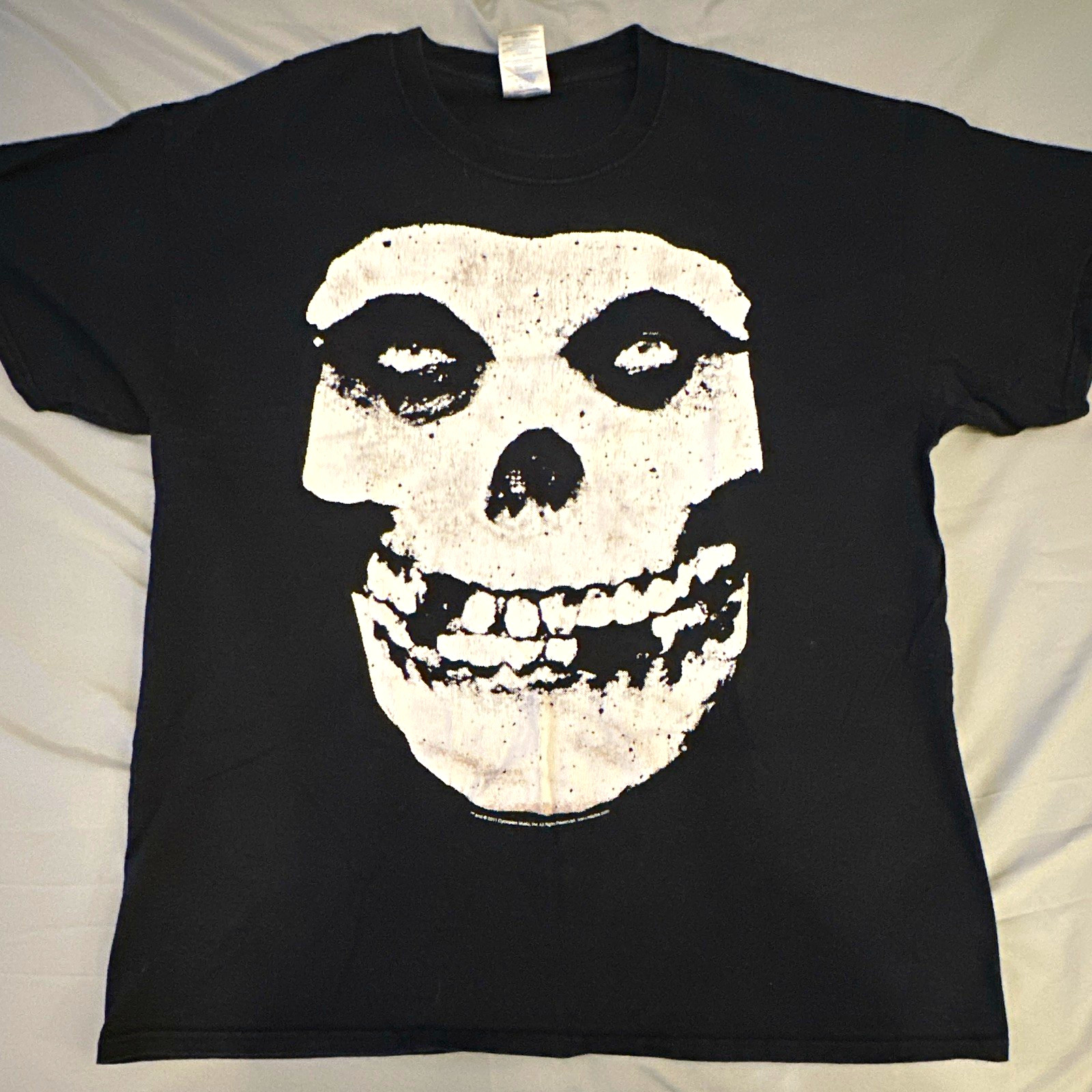 Gildan Ultra Cotton Men\'s L Black Crew Neck Short Sleeve Misfits Skull Tee