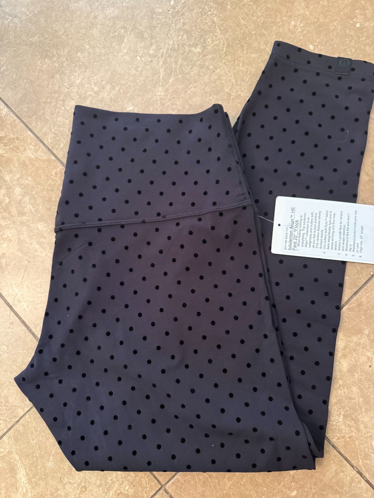 NWT Lululemon sz 4 Flocked Polka Dot Align HR Pants Leggings Cropped 25\ NWT Lululemon sz 4 Flocked Polka Dot Align HR Pants Leggings Cropped 25\