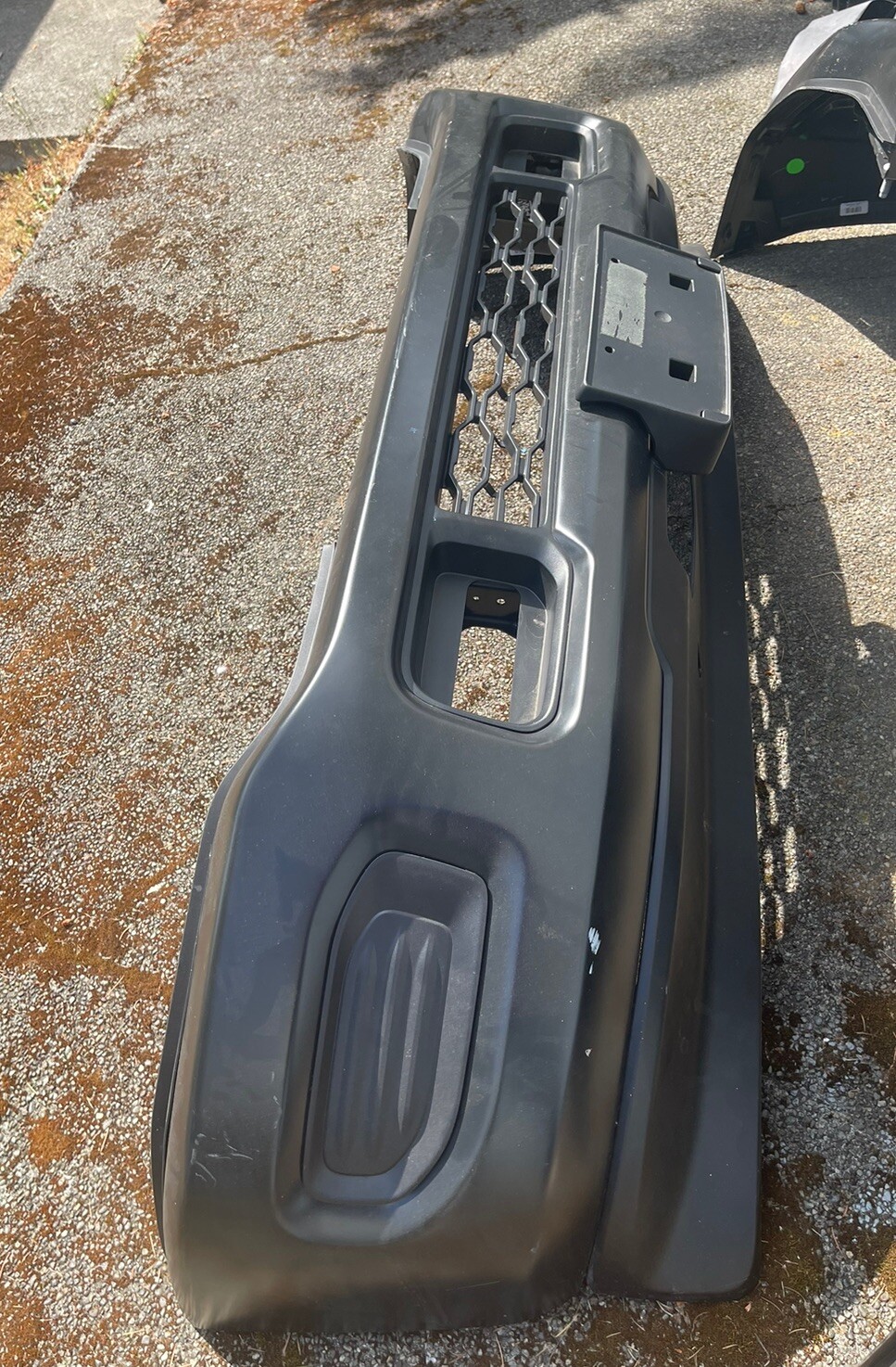 RAM 2500 Front Bumper Complete 2019-2024 OEM RAM 2500 Front Bumper Complete 2019-2024 OEM