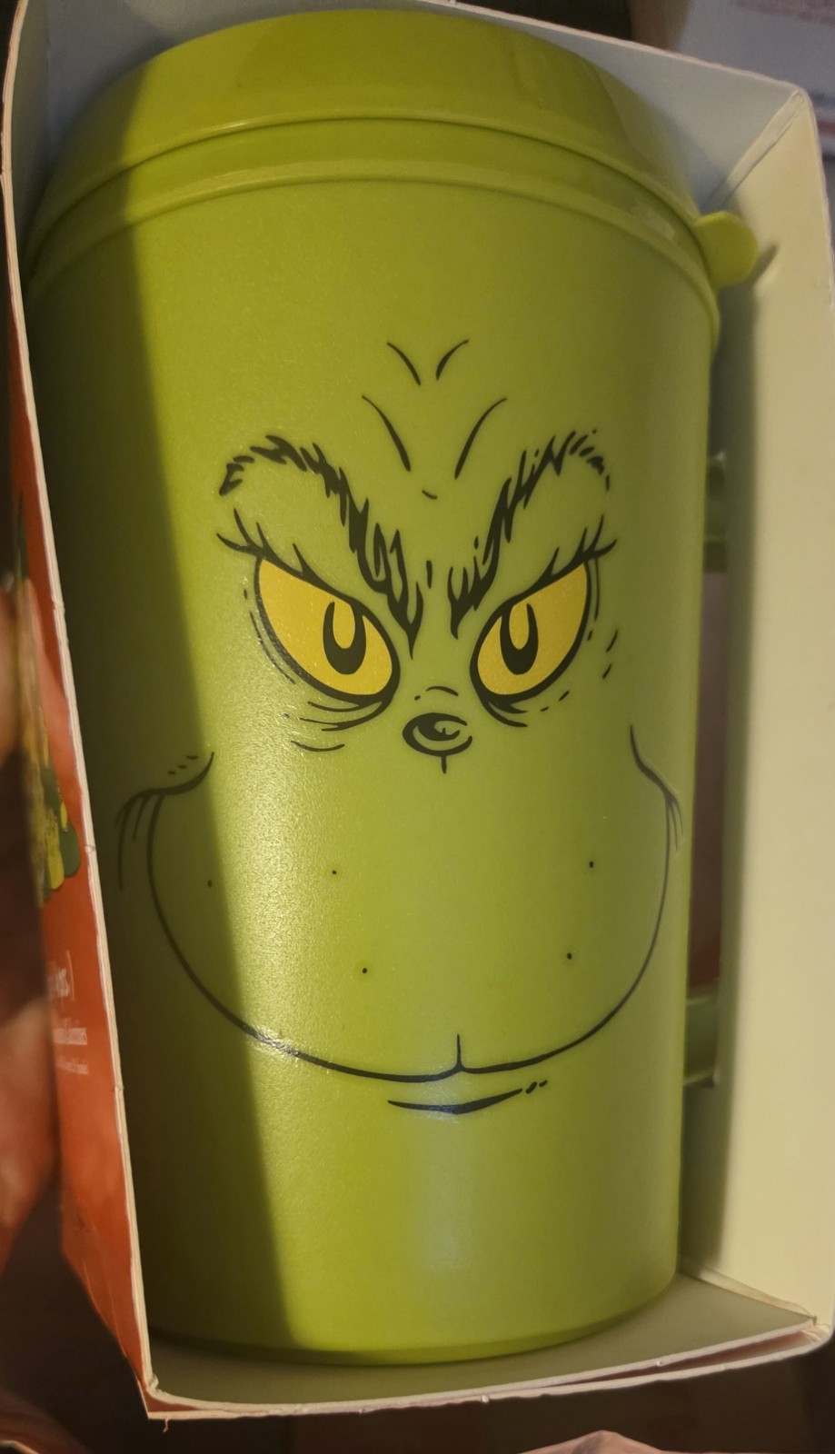 The GRINCH by DR. SEUSS Socks & Plastic Guzzler Combo BRAND NEW STRAW WRAPPED BN The GRINCH by DR. SEUSS Socks & Plastic Guzzler Combo BRAND NEW STRAW WRAPPED BN