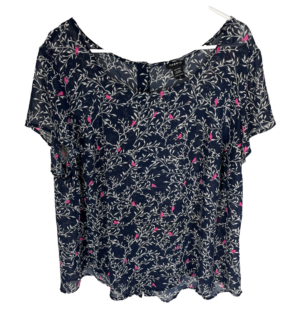 TORRID Blouse Size 2X Blue Pink Bird Print Sheer Preppy Light Top Button Back TORRID Blouse Size 2X Blue Pink Bird Print Sheer Preppy Light Top Button Back