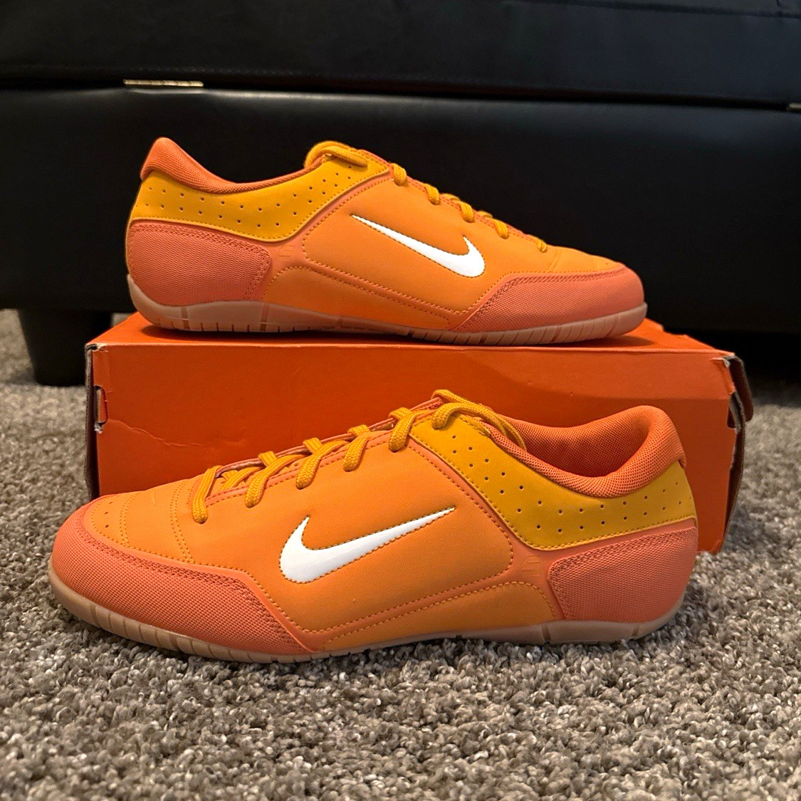 Nike First Touch ll FS Indoor Soccer/Futsal 2007 Orange/Yellow/White 314652 818 Nike First Touch ll FS Indoor Soccer/Futsal 2007 Orange/Yellow/White 314652 818