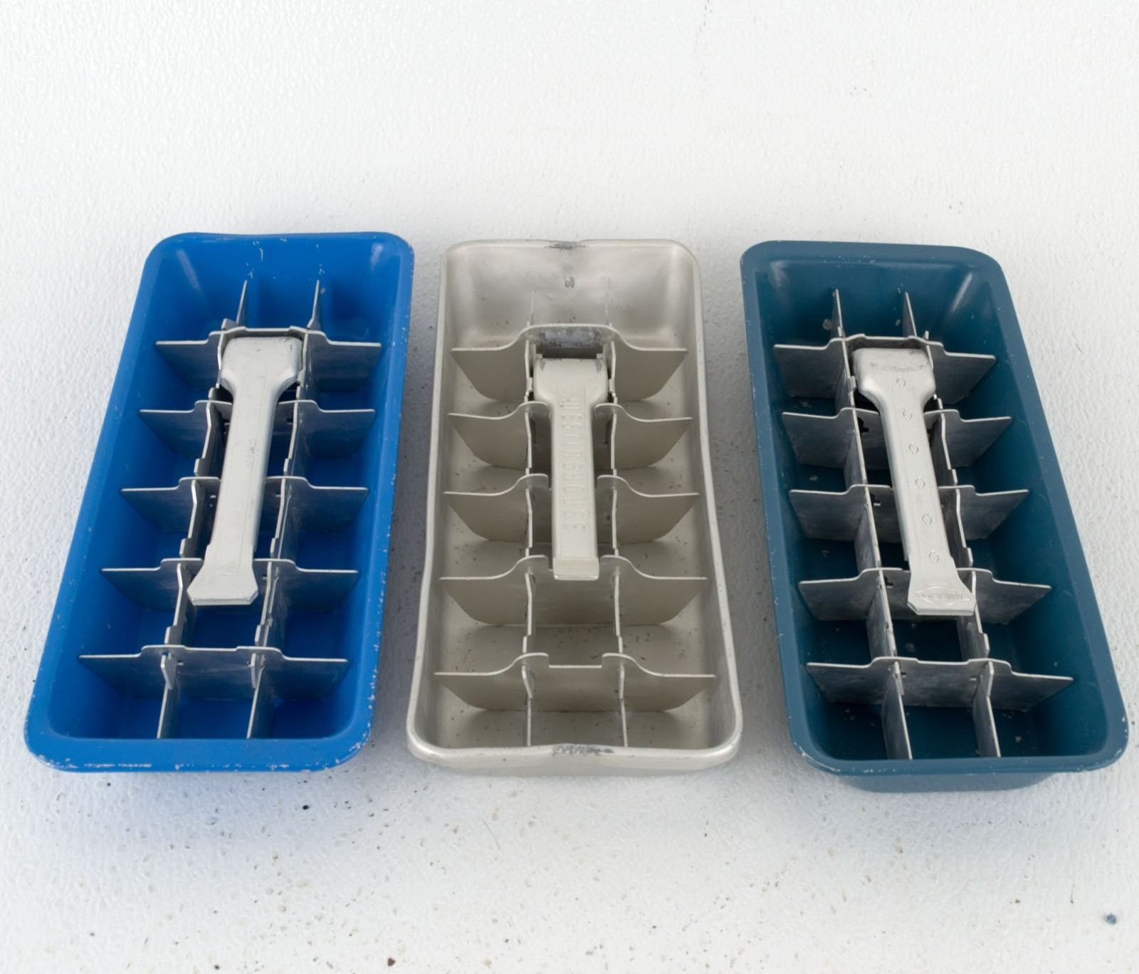 Lot 3 Vintage Aluminum Ice Cube Trays w Handle Anodized Blue Westinghouse Mirro
