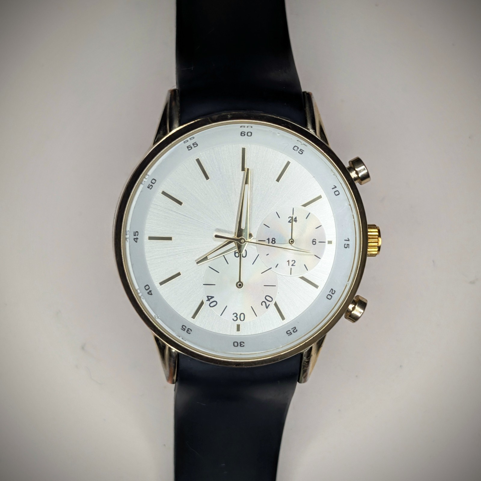 Aldo Unisex Adult Analog Wrist Watch White Dial Dual Time S-7978 Aldo Unisex Adult Analog Wrist Watch White Dial Dual Time S-7978