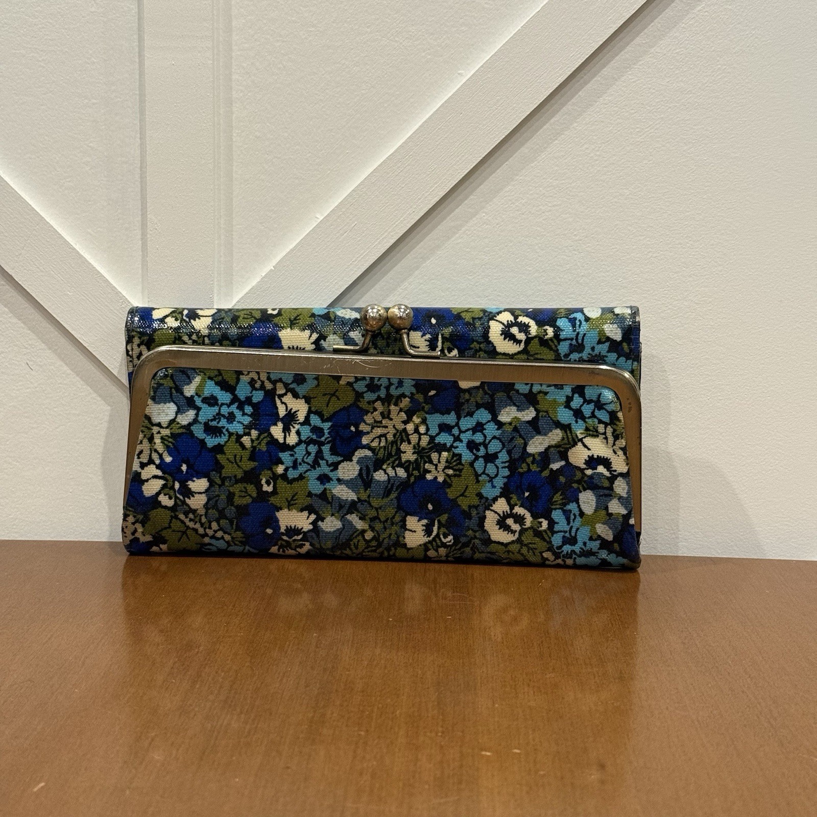 Liberty of London X Target Tri-fold Kiss Lock Clutch Wallet Blue Green Floral Liberty of London X Target Tri-fold Kiss Lock Clutch Wallet Blue Green Floral