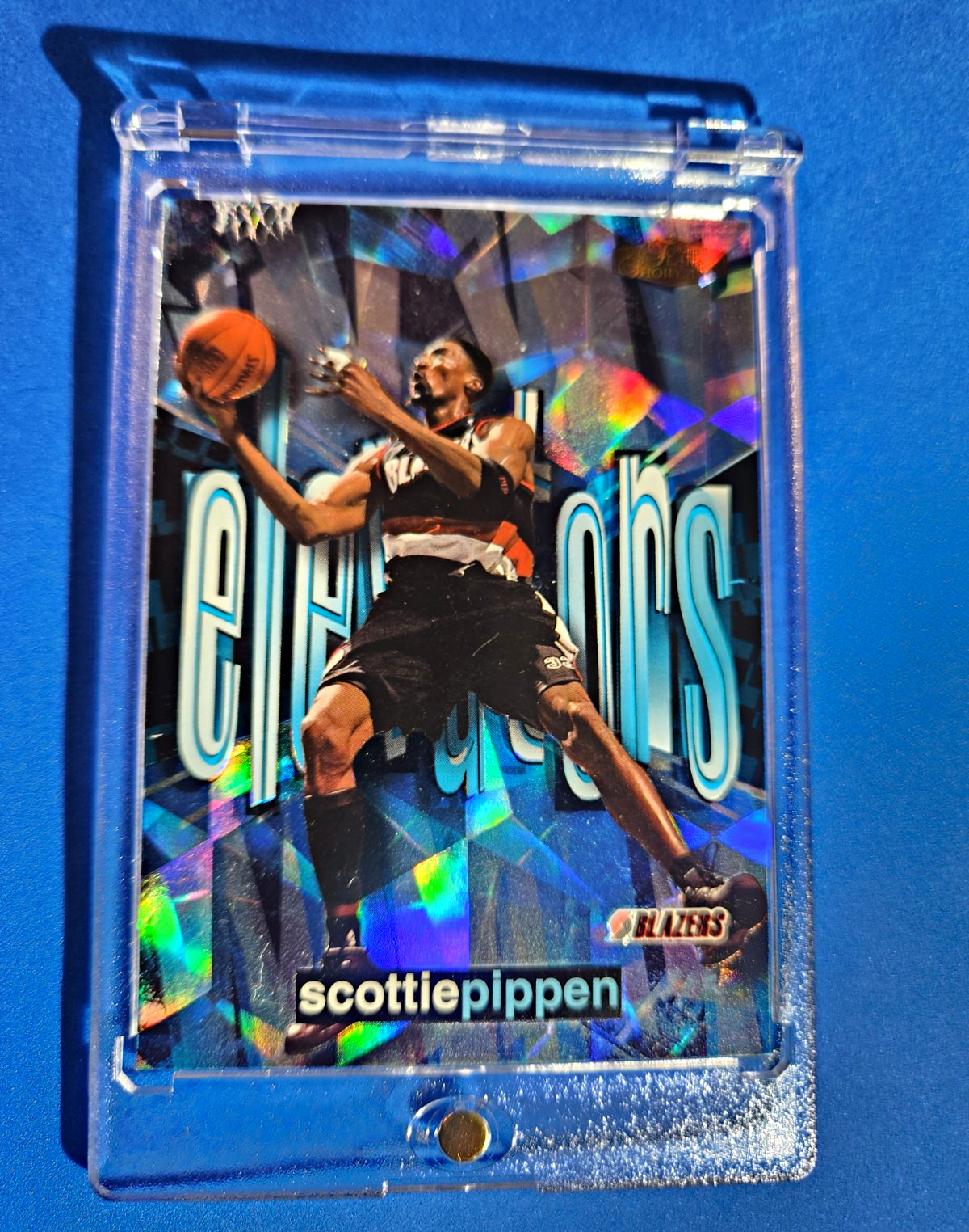 SCOTTIE PIPPEN Fleer/SkyBox 1999-00 Flair Showcase Elevators Foil Insert #7E HOF SCOTTIE PIPPEN Fleer/SkyBox 1999-00 Flair Showcase Elevators Foil Insert #7E HOF