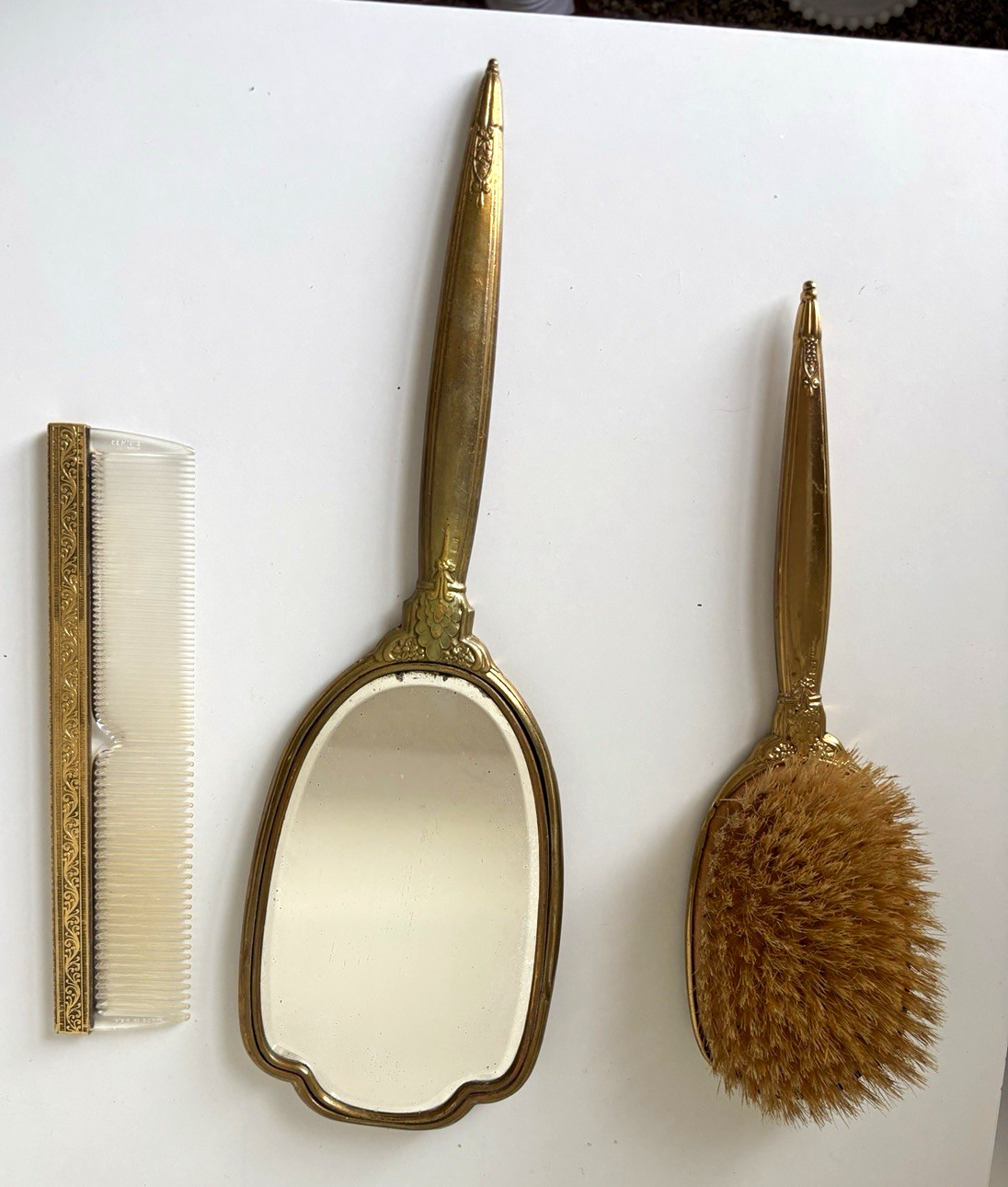Vintage 3-Piece Vanity Set (S&B Bronze) :Hand Mirror Hair Brush Comb Vintage 3-Piece Vanity Set (S&B Bronze) :Hand Mirror Hair Brush Comb