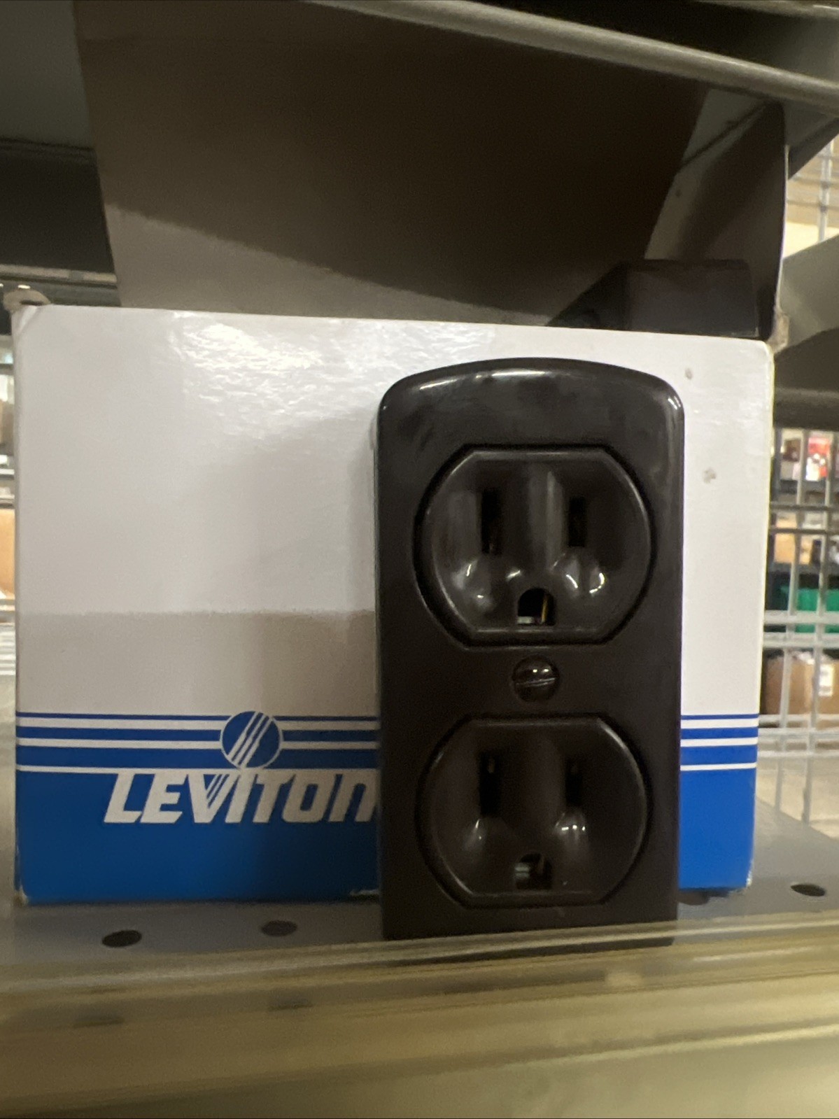 Leviton 91 15 Amp, 125 Volt, Grounding, Double Surface-Mount, 2 Round Or Flat Leviton 91 15 Amp, 125 Volt, Grounding, Double Surface-Mount, 2 Round Or Flat