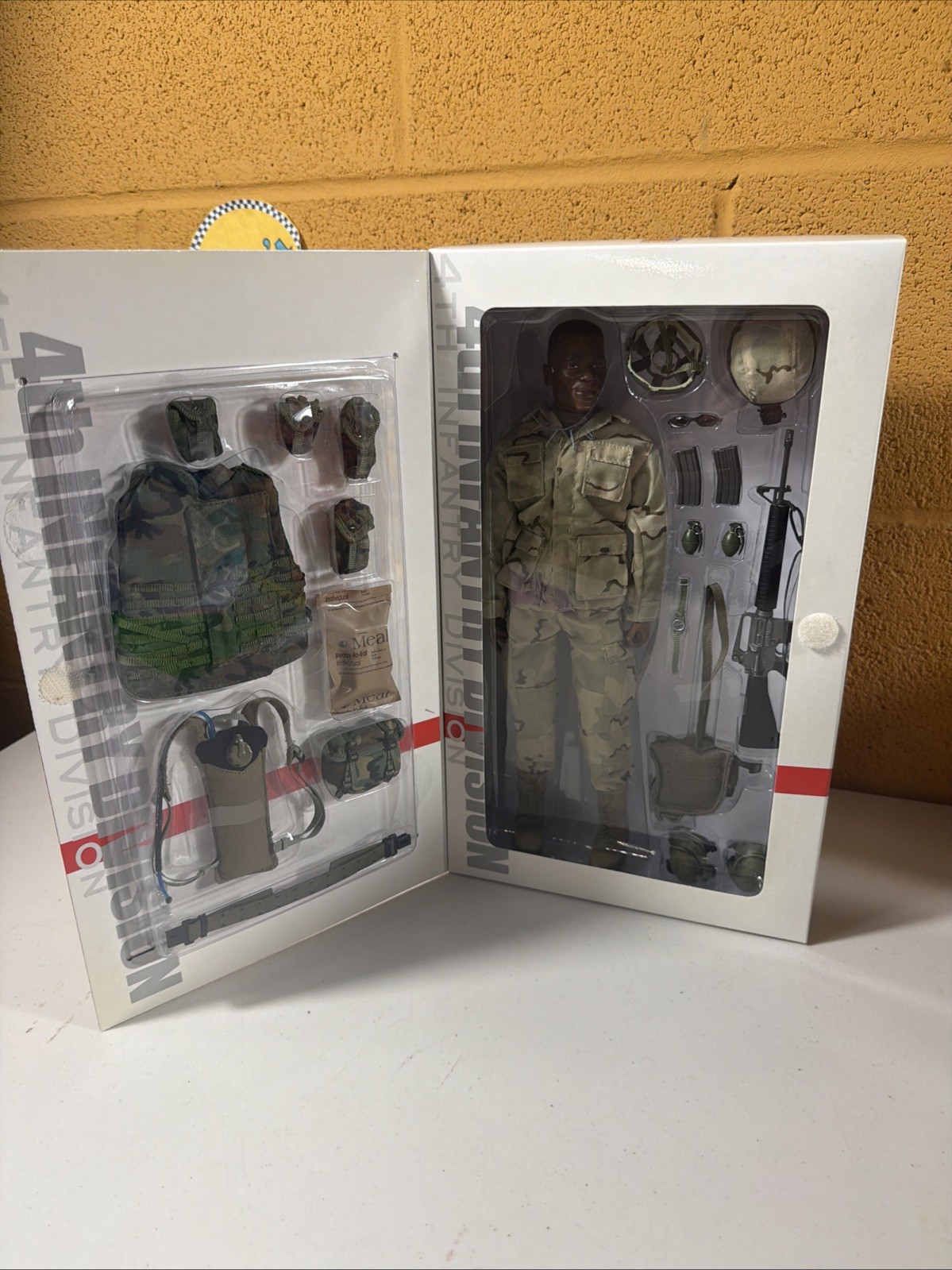 Dragon 1/6 4th Infantry Division Adam Mitchell Action Figure 70295 NIB