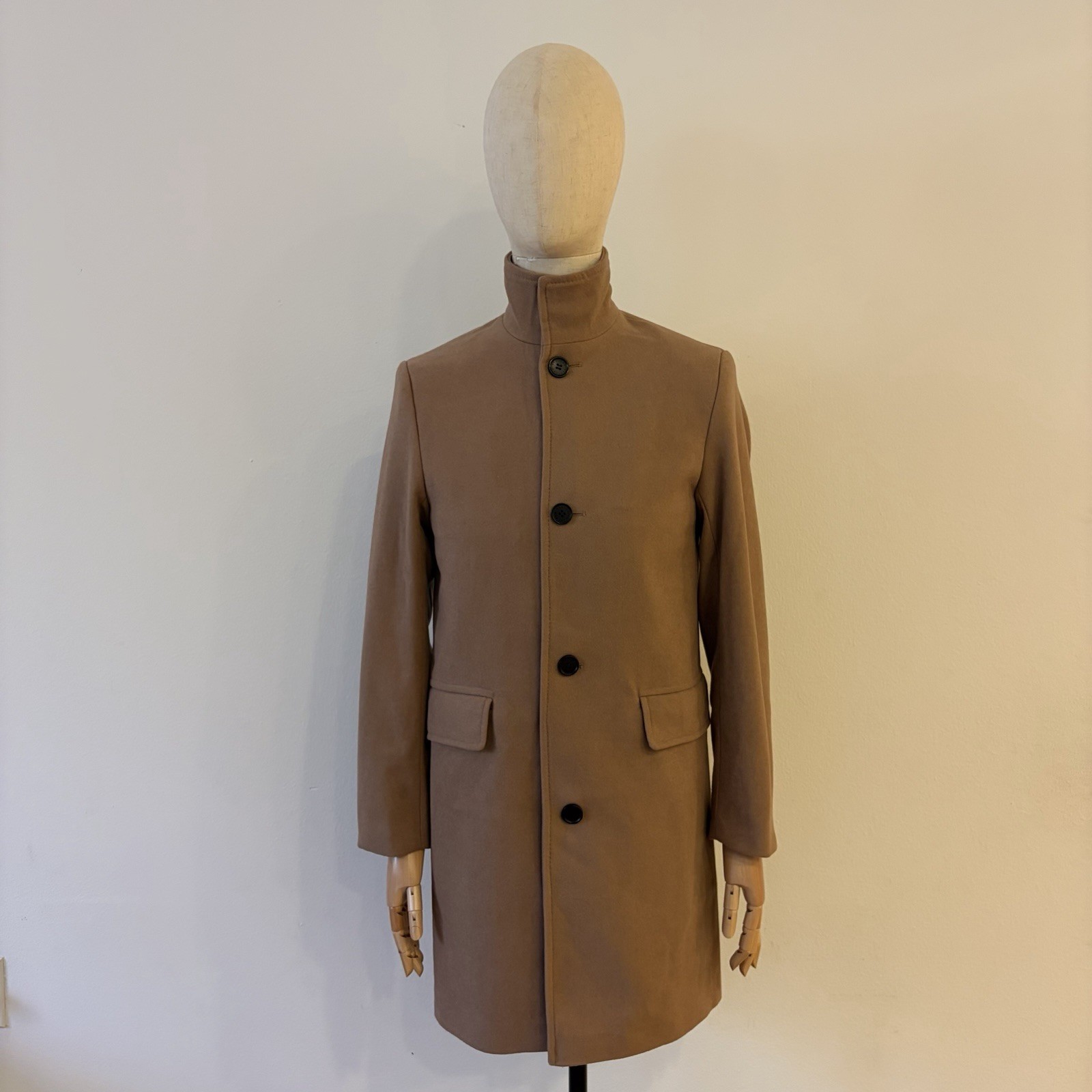NWT H&M Wool Blend Men Camel Overcoat Topcoat Jacket Stand Collar EU46 US 36R⁠ 