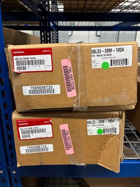 Genuine Honda 2026 Passport Rock Sliders 08L33-3BM-100A Genuine Honda 2026 Passport Rock Sliders 08L33-3BM-100A