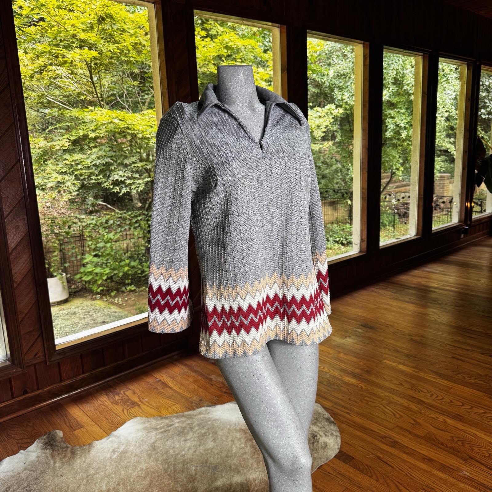 Vintage 1970s John’s Girl Geometric Tunic Top Mod Sweater Size Medium Vintage 1970s John’s Girl Geometric Tunic Top Mod Sweater Size Medium