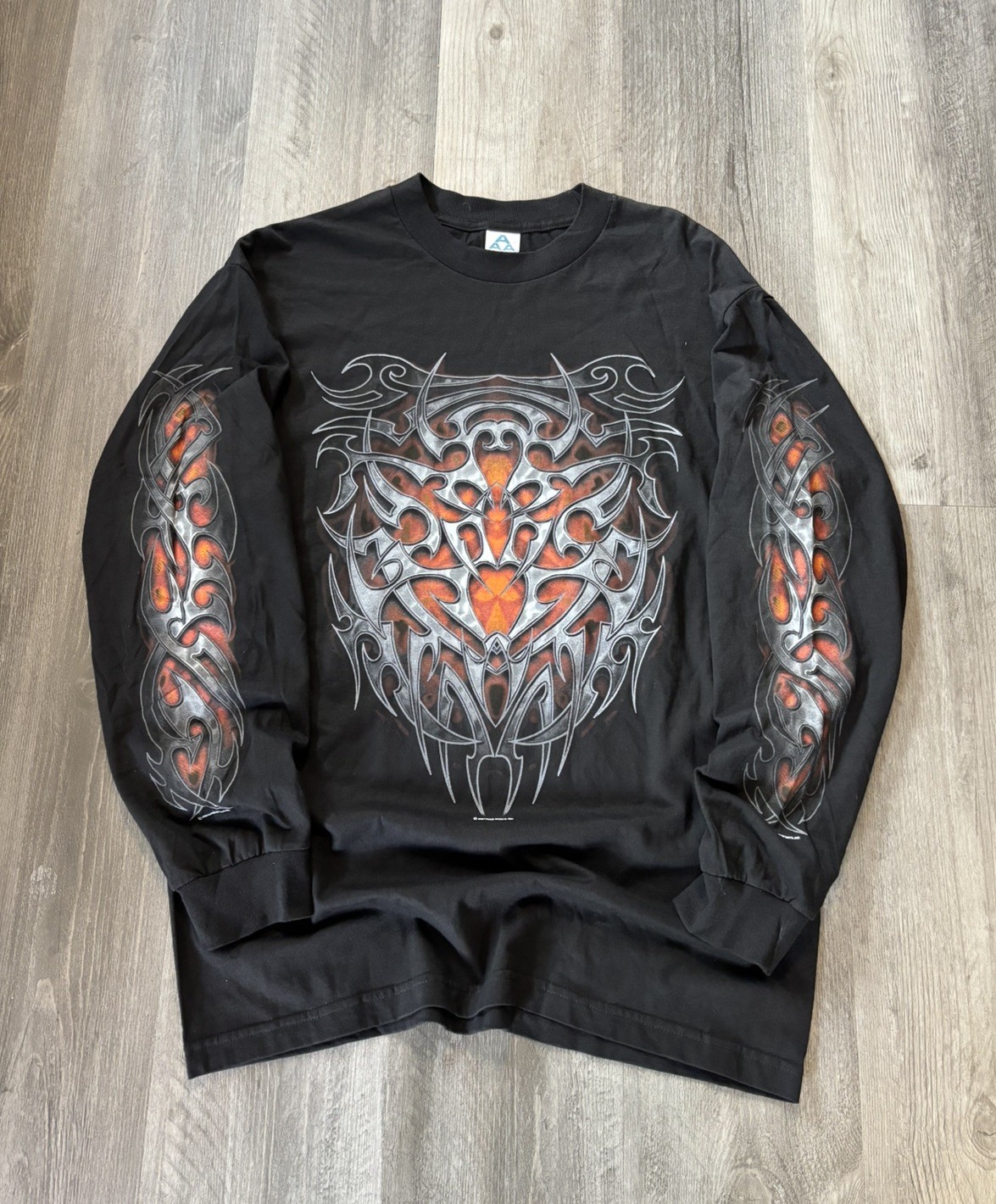 Vintage Y2K 2007 Biker Tribal black long Sleeve print mens size Large NWOT Vintage Y2K 2007 Biker Tribal black long Sleeve print mens size Large NWOT