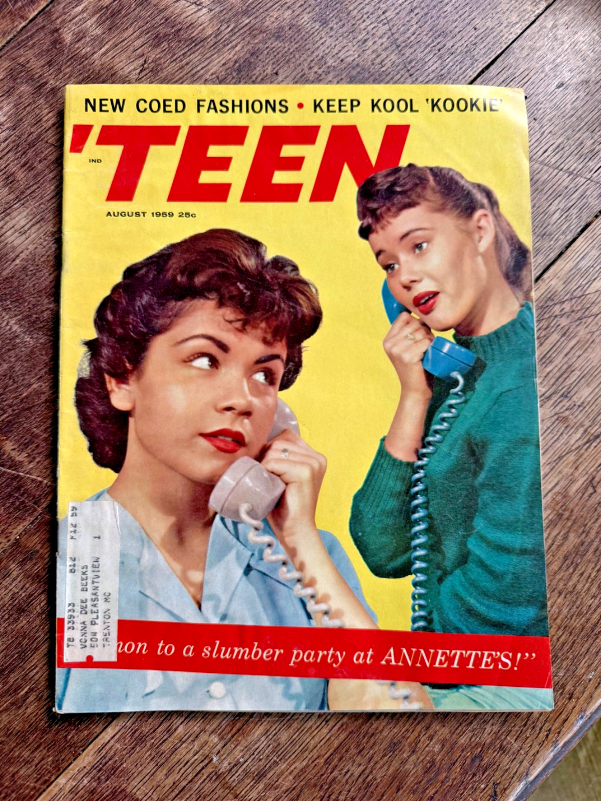 1959 AUGUST TEEN MAGAZINE - ANNETTE FUNICELLO FRONT COVER VINTAGE 1959 AUGUST TEEN MAGAZINE - ANNETTE FUNICELLO FRONT COVER VINTAGE