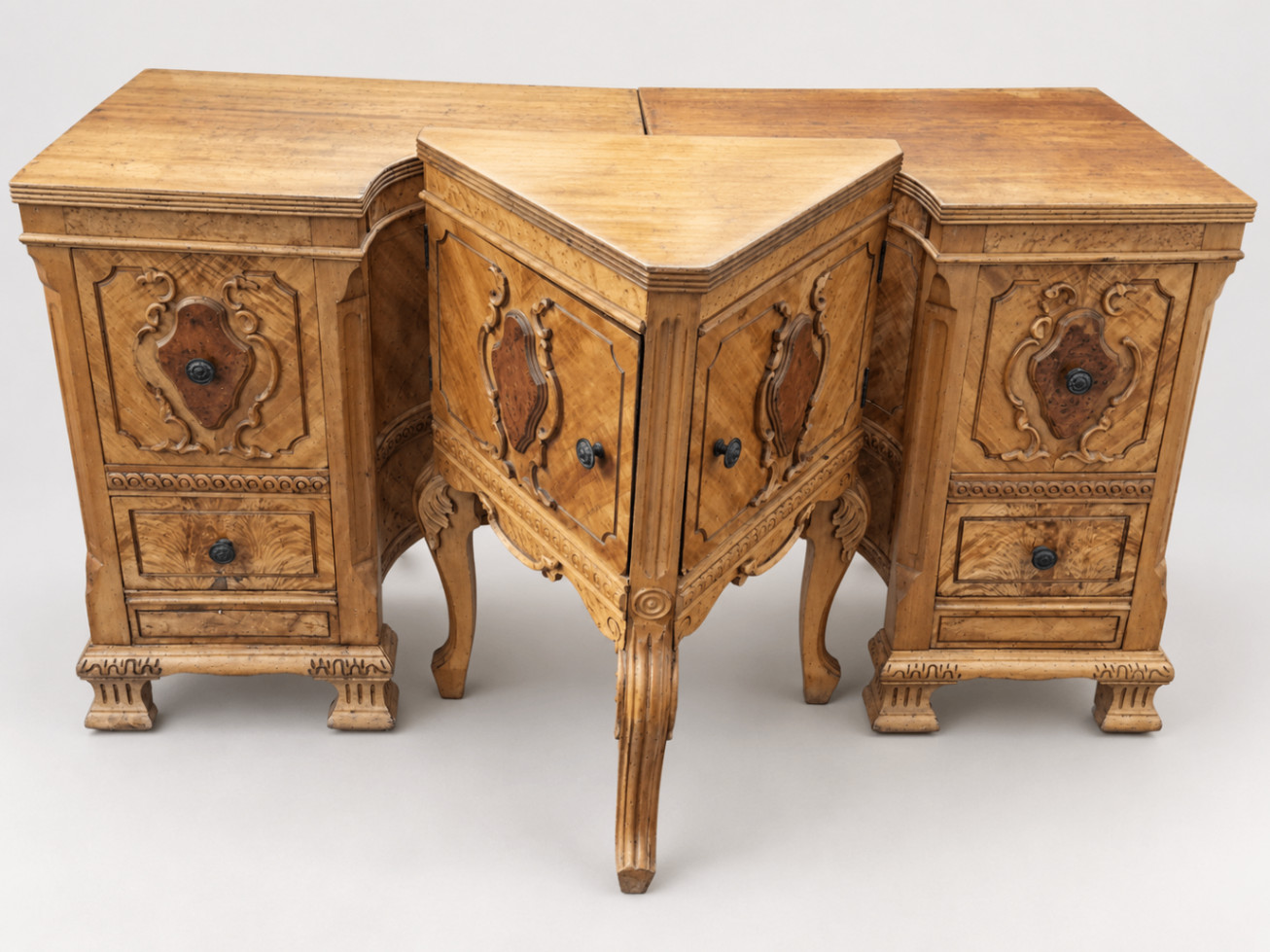 Antique Baroque Style Wood Modular Dresser Corner Vanity 3-Piece Set Carved