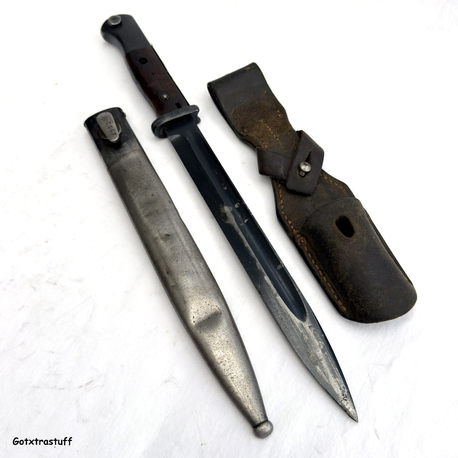 Original WW2 German Mauser 98 Bayonet, Scabbard and Frog