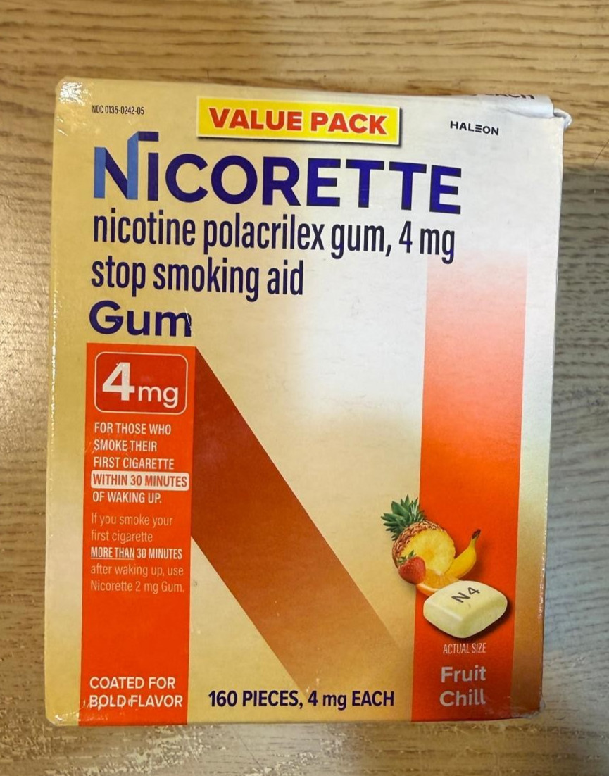 Nicorette 4mg 160 count fruit chill flavor (Exp: 2/29)