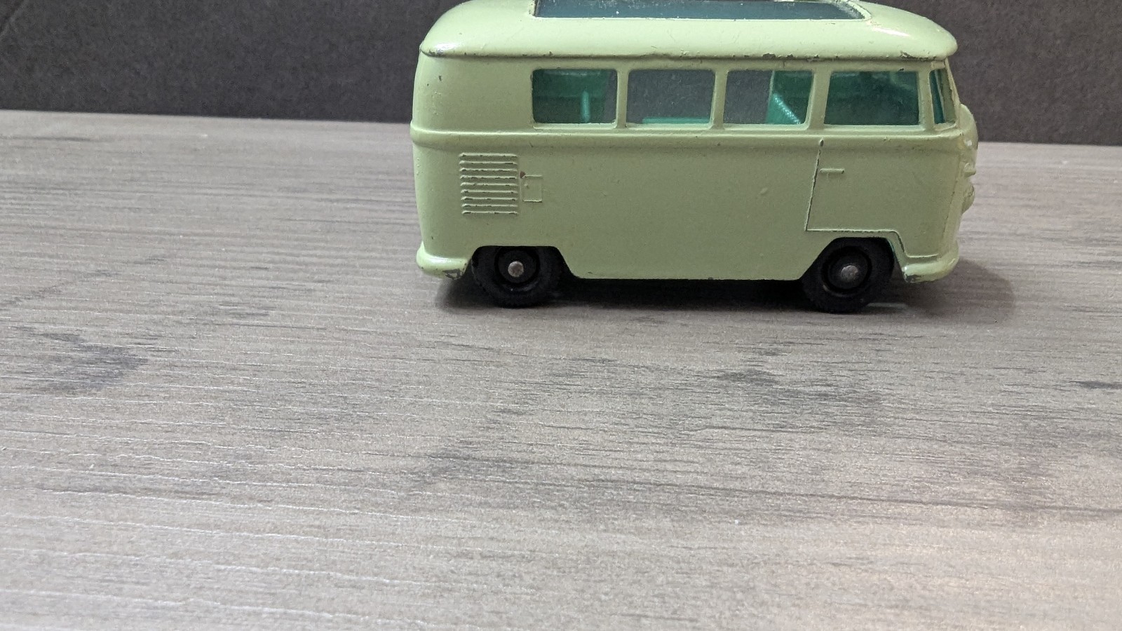 Vintage Lesney Matchbox No. 34 Volkswagen Caravette Camper NICE -Missing Doors