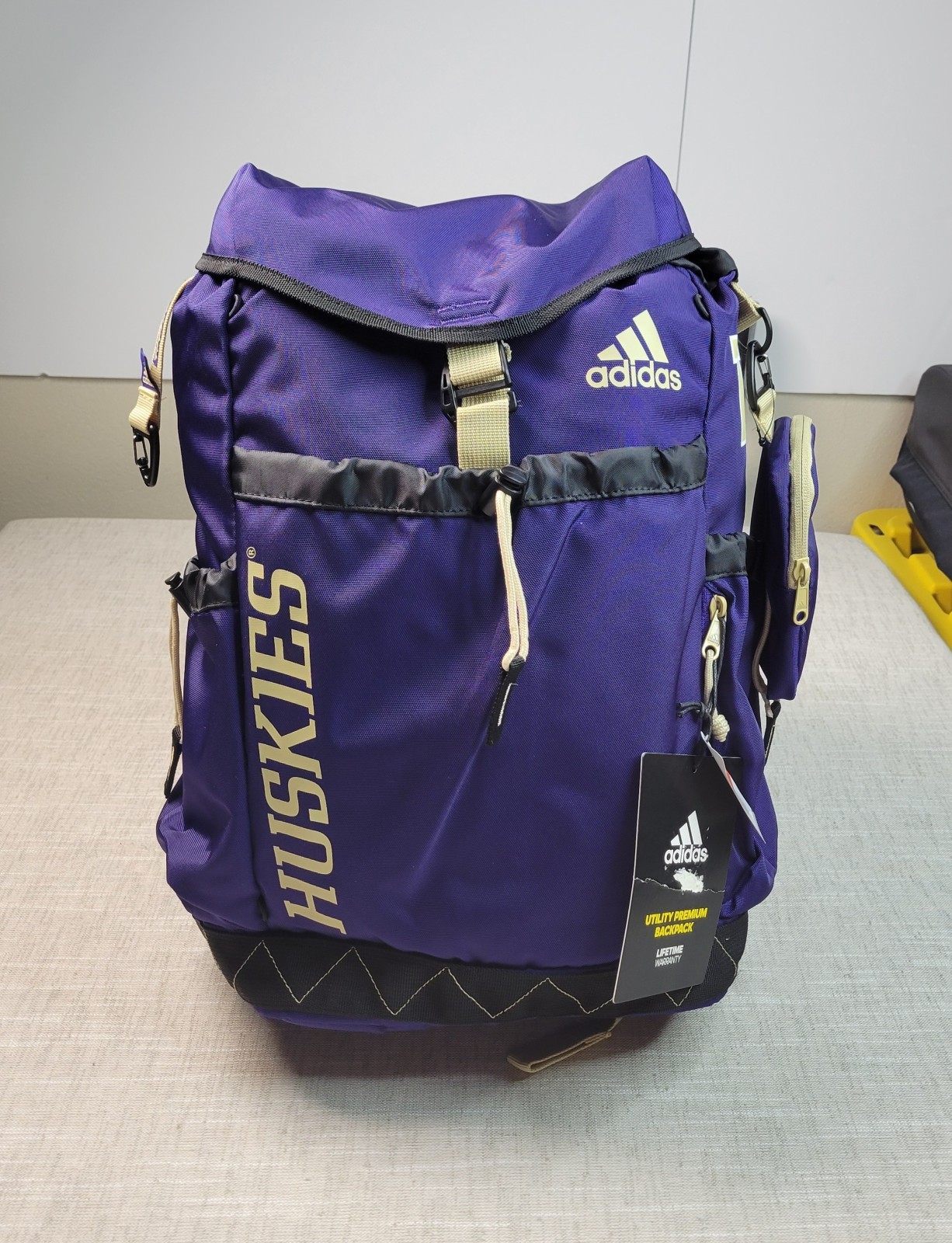 Adidas Washington Huskies Utility Backpack Purple Gold Black Collegiate Premium Adidas Washington Huskies Utility Backpack Purple Gold Black Collegiate Premium