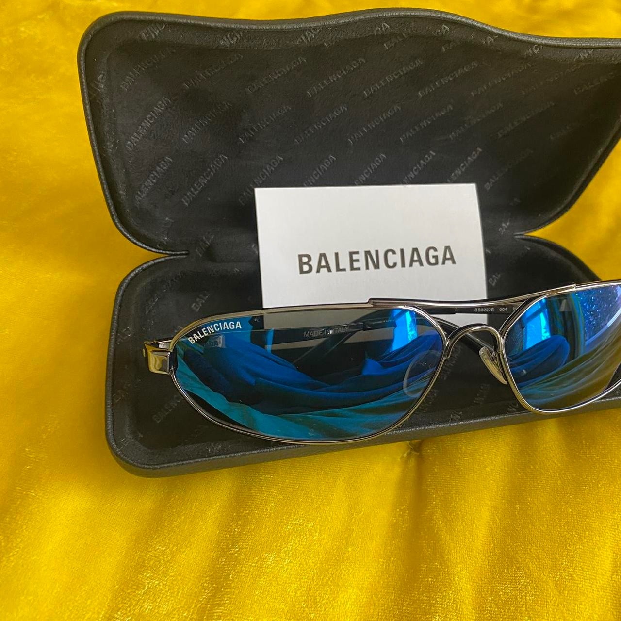 BALENCIAGA FALL \'22 \ BALENCIAGA FALL \'22 \