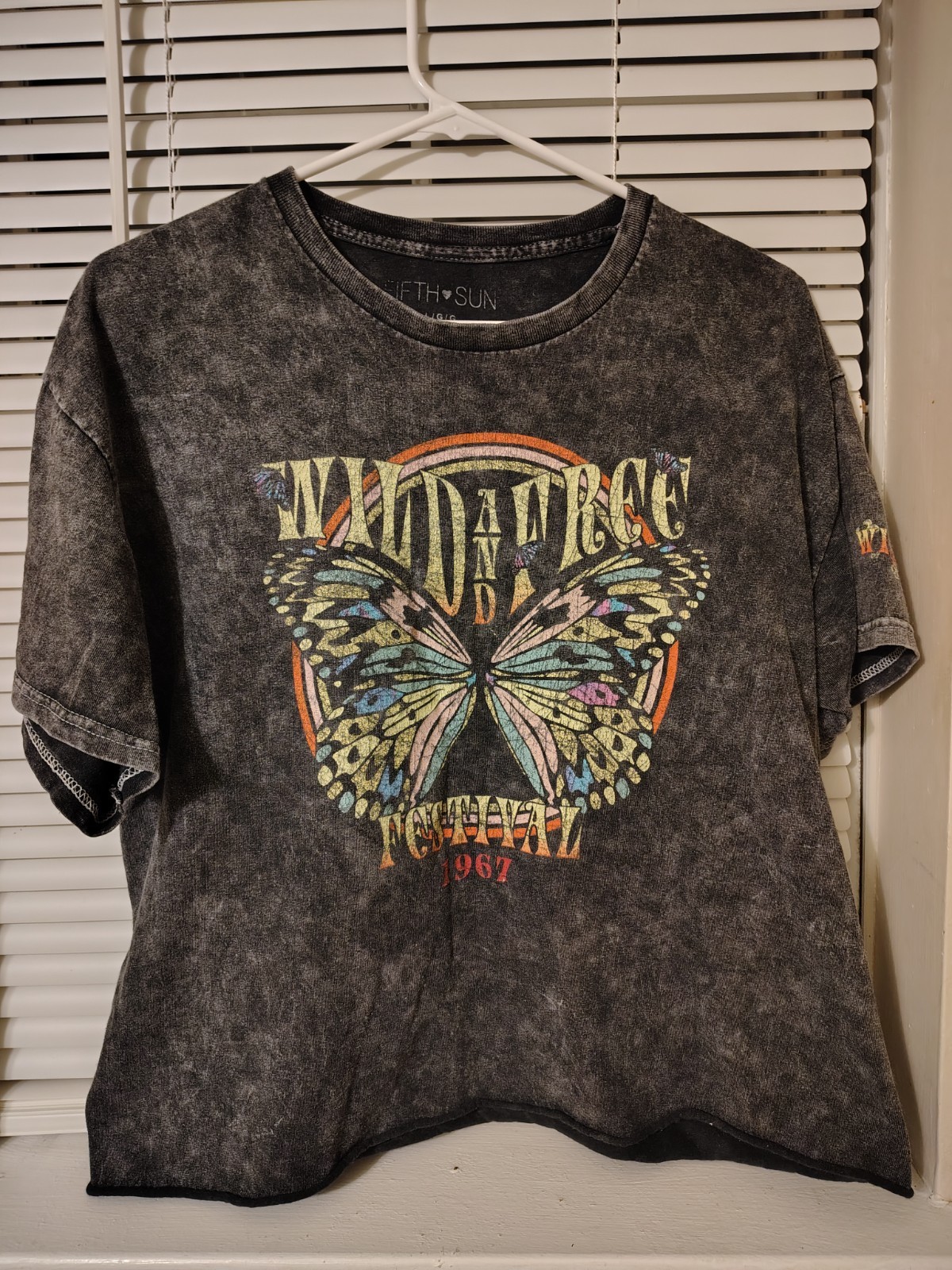 Used Tee Shirt RARE vintage replica 6 7 -deconstructed like no threadbearing.