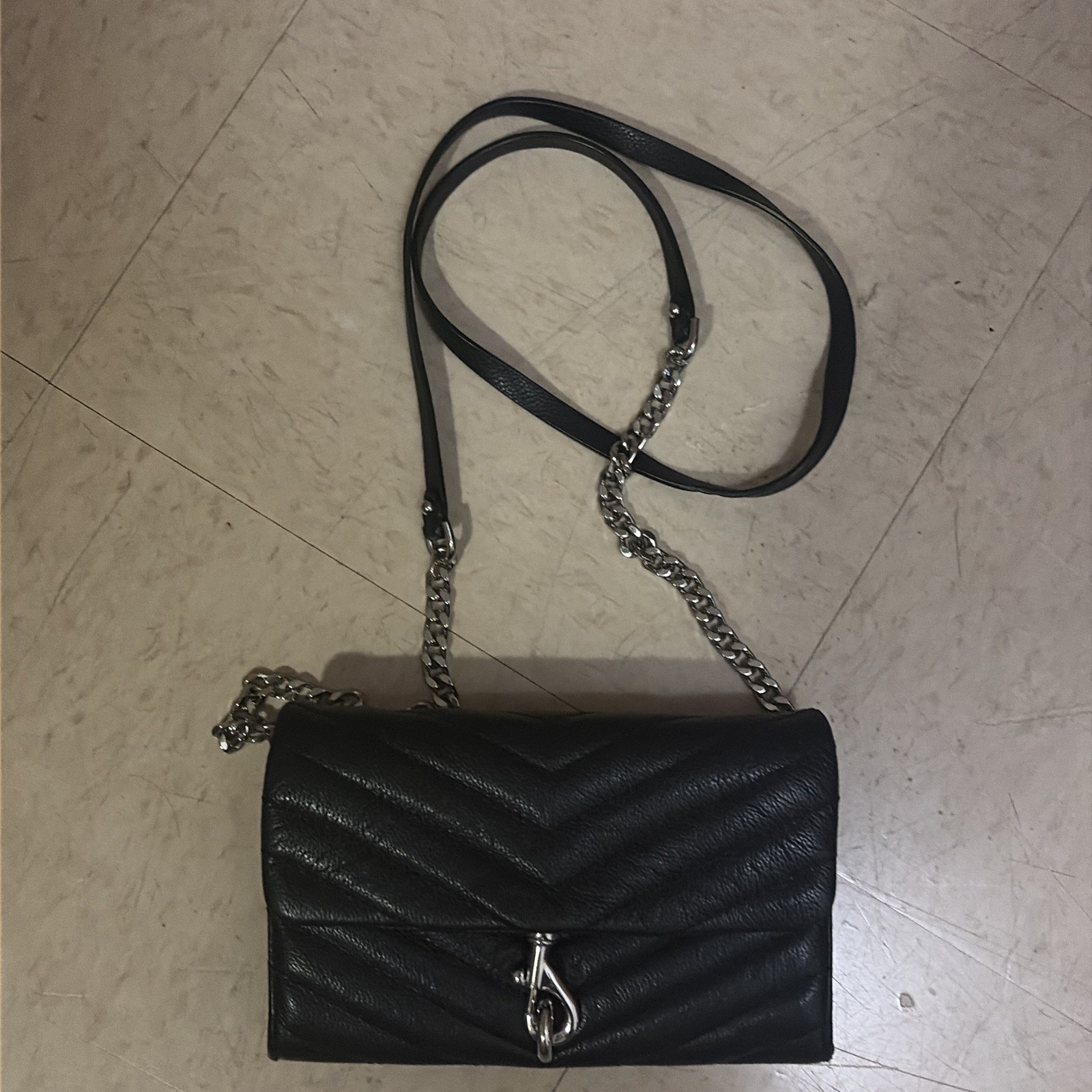 Rebecca Minkoff Edie Small Crossbody Bag Black Leather Chevron Quilt Silver Rebecca Minkoff Edie Small Crossbody Bag Black Leather Chevron Quilt Silver