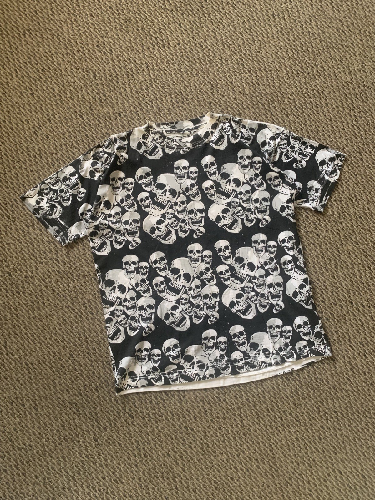 Rare Vintage 1990s AOP All Over Print Skull Graphic Tee Single Stitch Size XXL Rare Vintage 1990s AOP All Over Print Skull Graphic Tee Single Stitch Size XXL