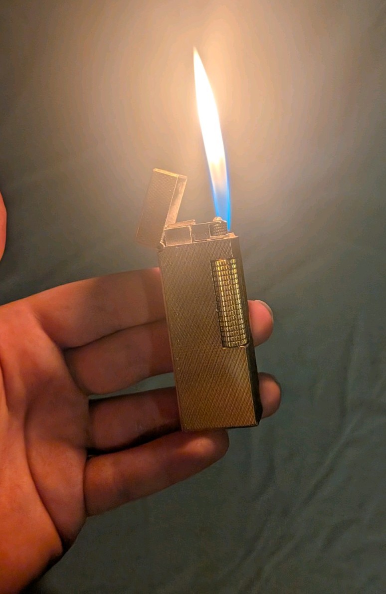 Vintage Dunhill Rollagas Lighter Gold Plated Barley Pattern 1968-1975 - Working Vintage Dunhill Rollagas Lighter Gold Plated Barley Pattern 1968-1975 - Working