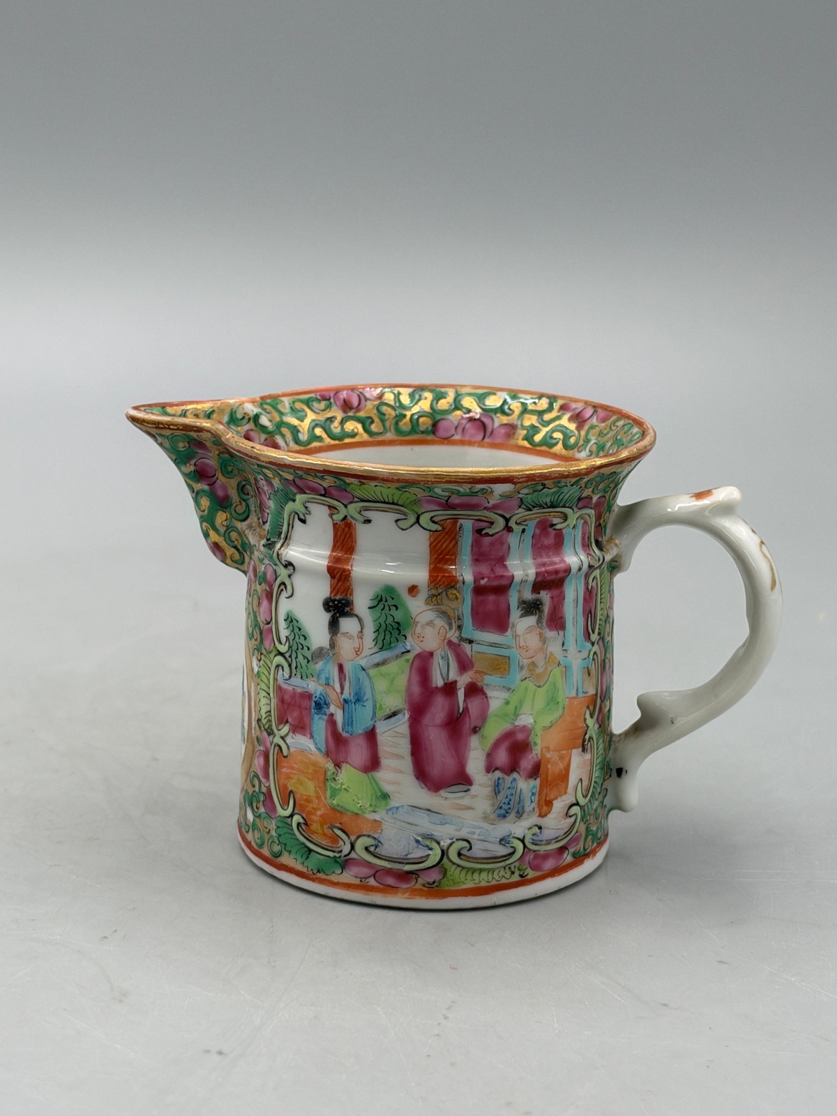 Antique Qing Chinese Export Rose Mandarin Porcelain Small Cream Pitcher 2 3/4''