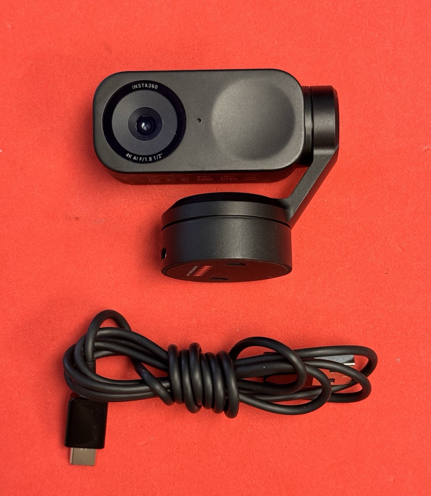 Insta360 Link 2 AI-powered 4K PTZ Webcam Insta360 Link 2 AI-powered 4K PTZ Webcam