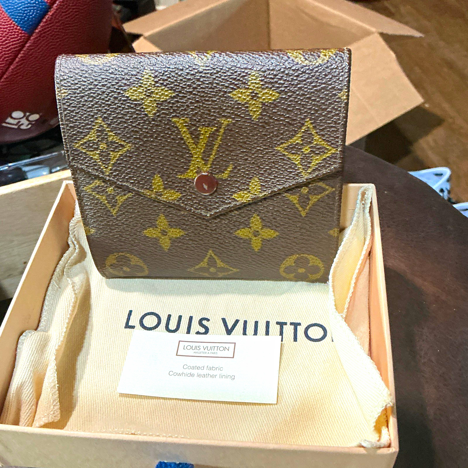 Authentic Vintage Louis Vuitton Monogram Canvas Elise Compact Trifold Wallet LV