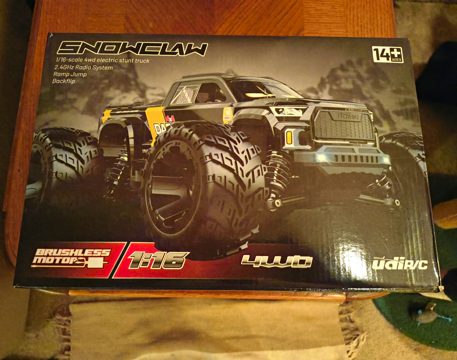 UDIRC 1610 Pro 1:16 4WD Brushless Electric RTR RC Monster Truck Blue Off-Road UDIRC 1610 Pro 1:16 4WD Brushless Electric RTR RC Monster Truck Blue Off-Road