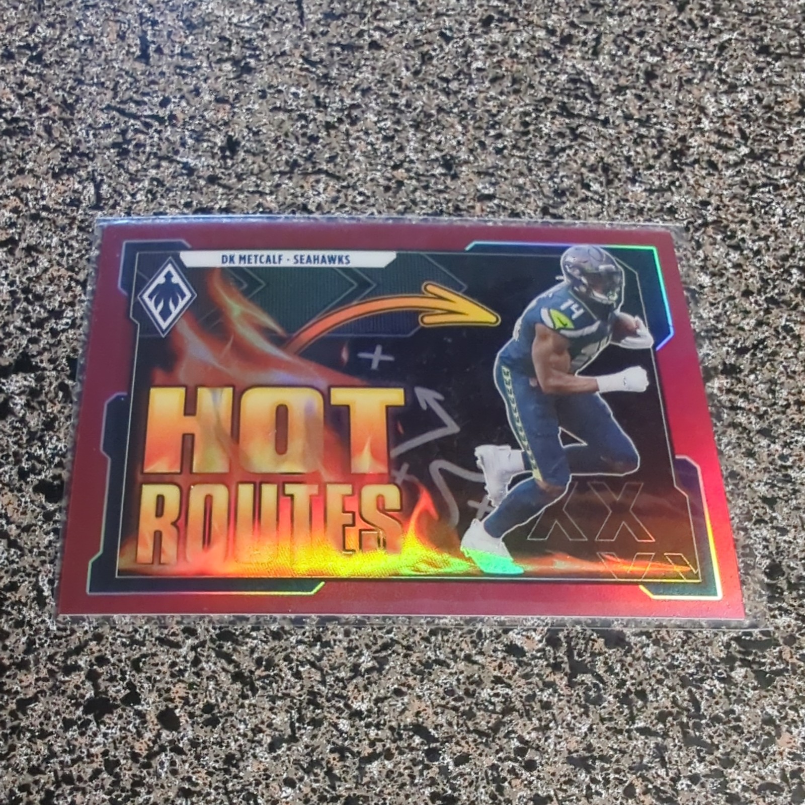 2021 Panini Phoenix - Hot Routes DK Metcalf #HR-11 Red #108/199 2021 Panini Phoenix - Hot Routes DK Metcalf #HR-11 Red #108/199