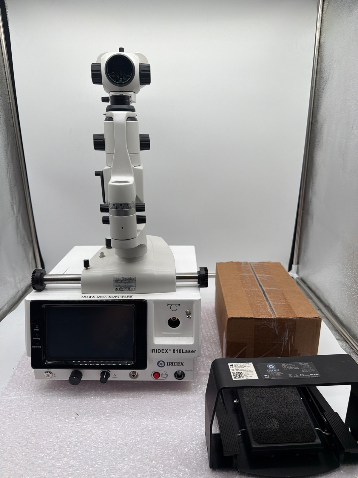 IRIDEX 810Laser Ophthalmic System Console 31602 SL 980 Slit Lamp PSU Pedal NIB