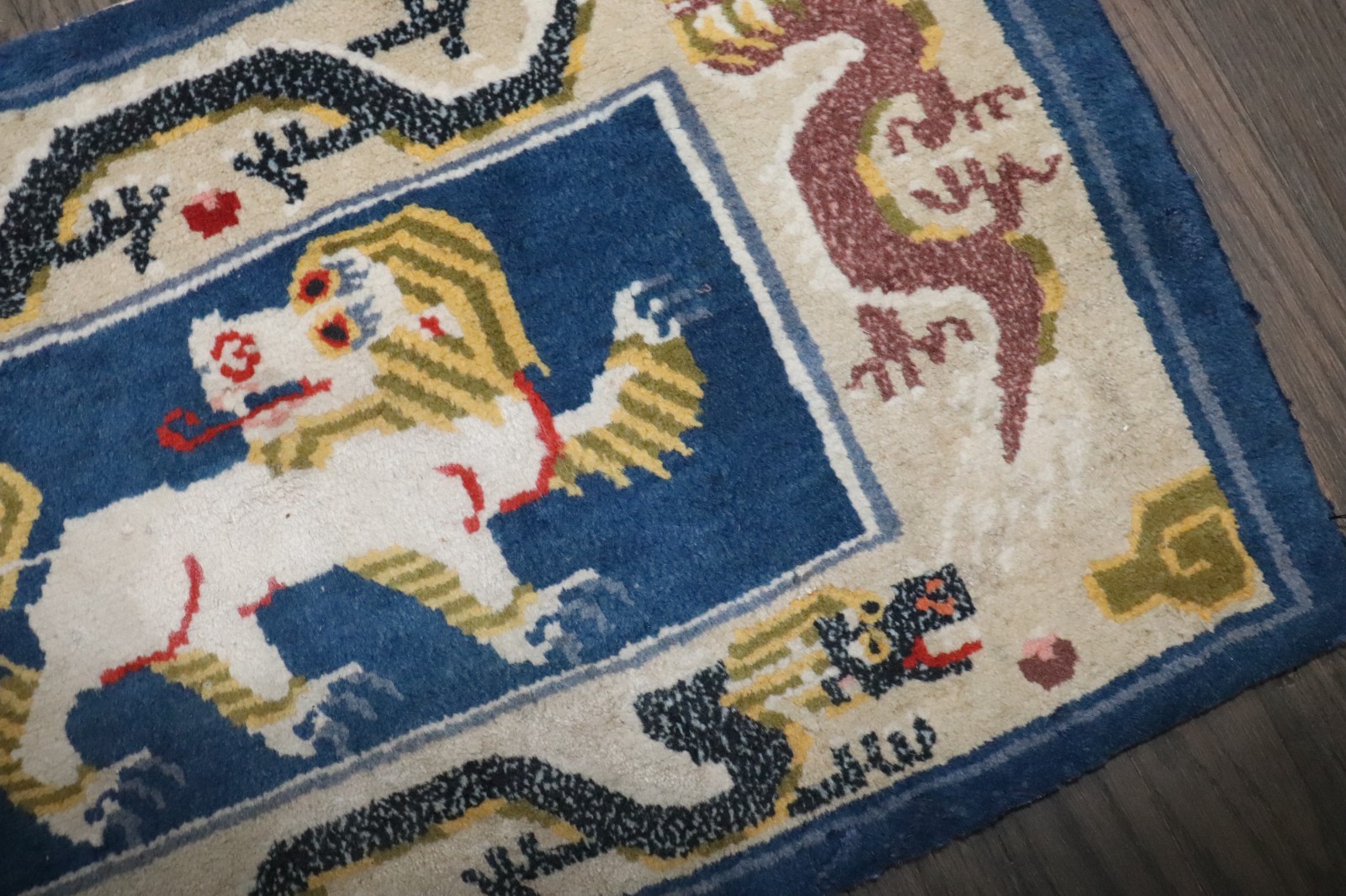 Antique Tibetan Foo Dog & Dragon Rug Size 1\'4\'\'x2\'4\'\'