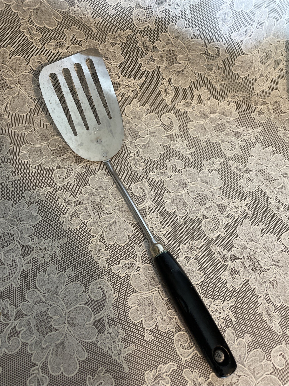 Vintage Ekco A&J Slotted Angled Metal Spatula Wood Handle Farmhouse Turner Black Vintage Ekco A&J Slotted Angled Metal Spatula Wood Handle Farmhouse Turner Black