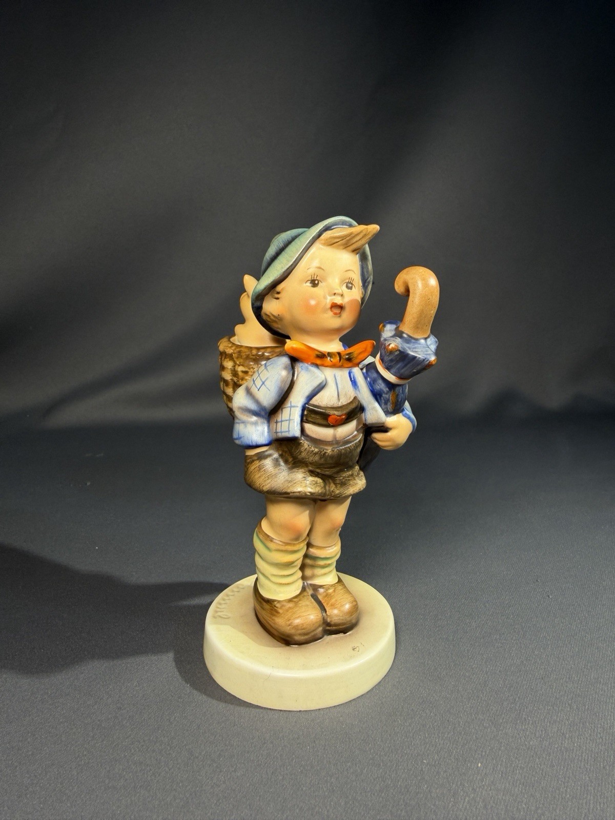 Goebel M.I. Hummel #198/I Home From Market 5.5” Vintage German Figurine