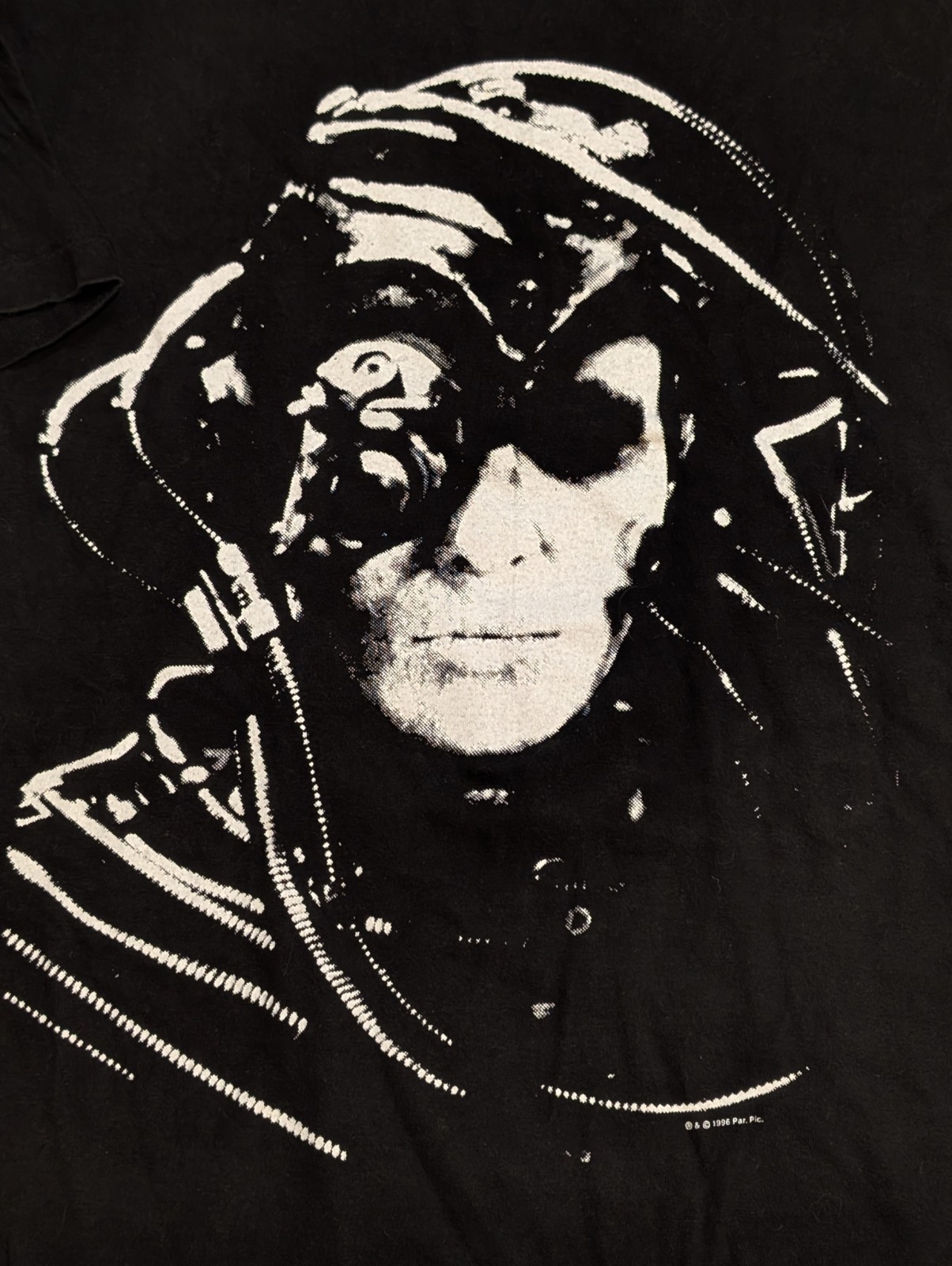 Paramount Pictures Vintage 1996 XL Star Trek TNG Borg Graphic T-Shirt Paramount Pictures Vintage 1996 XL Star Trek TNG Borg Graphic T-Shirt