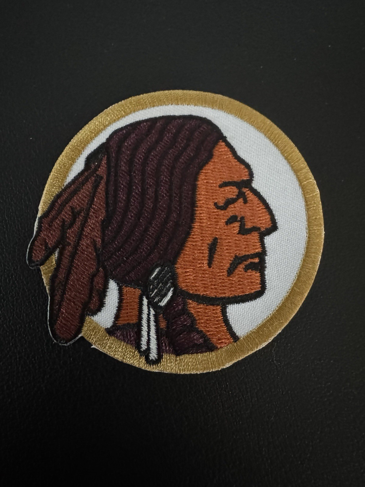 VINTAGE CLASSIC WASHINGTON REDSKINS THROWBACK HELMET LOGO PATCH NEW-OLD STOCK VINTAGE CLASSIC WASHINGTON REDSKINS THROWBACK HELMET LOGO PATCH NEW-OLD STOCK