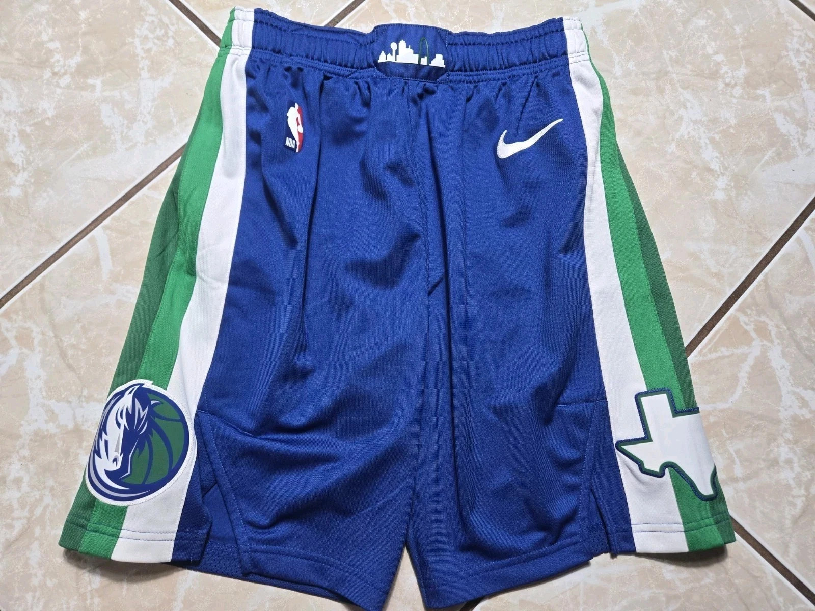 New Nike Dallas Mavericks Authentic NBA Dri Fit ADV Game Shorts Size 34 M-1