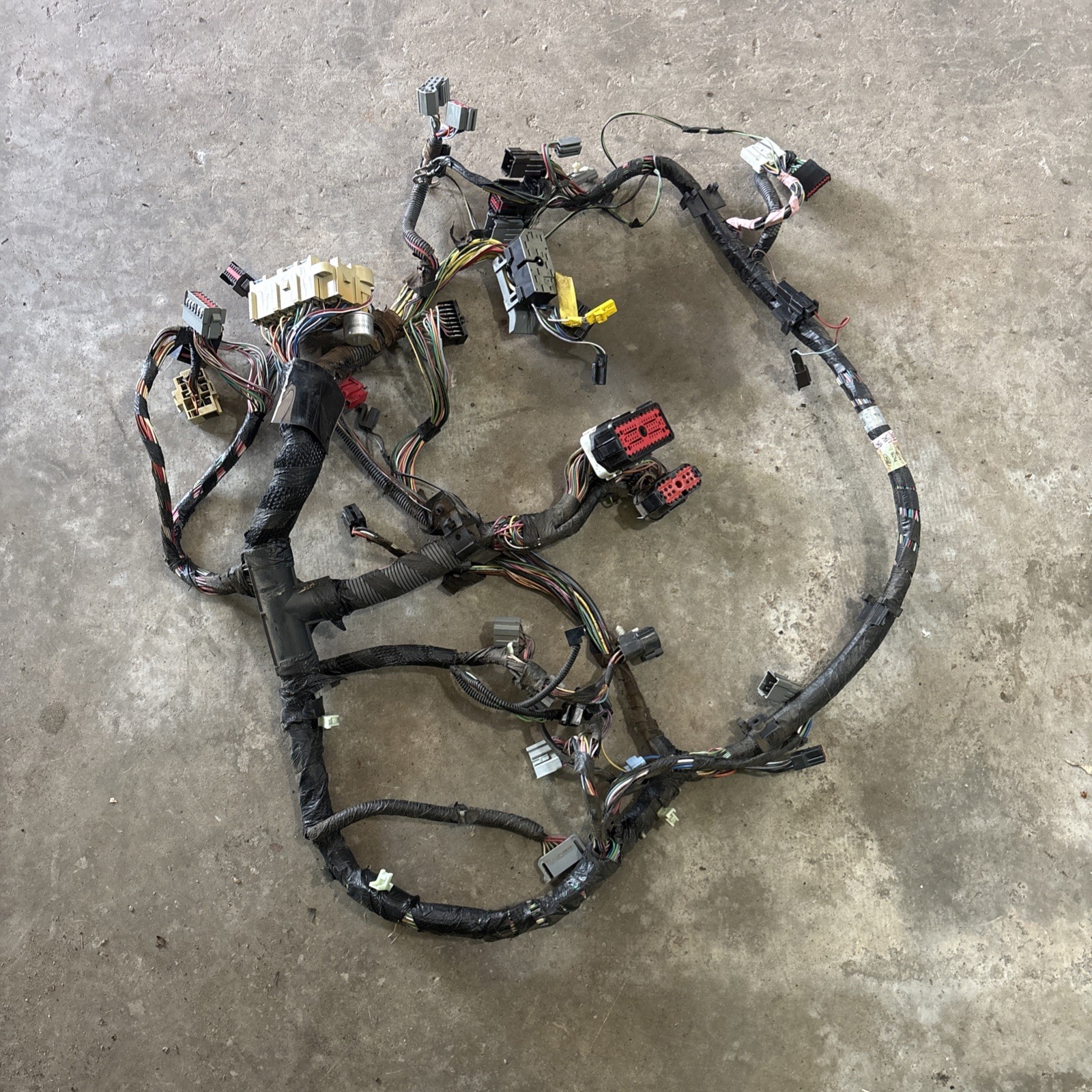 1992-1996 F150 F250 F350 Bronco Dash Wiring Harness Fuse Panel Complete 1992-1996 F150 F250 F350 Bronco Dash Wiring Harness Fuse Panel Complete