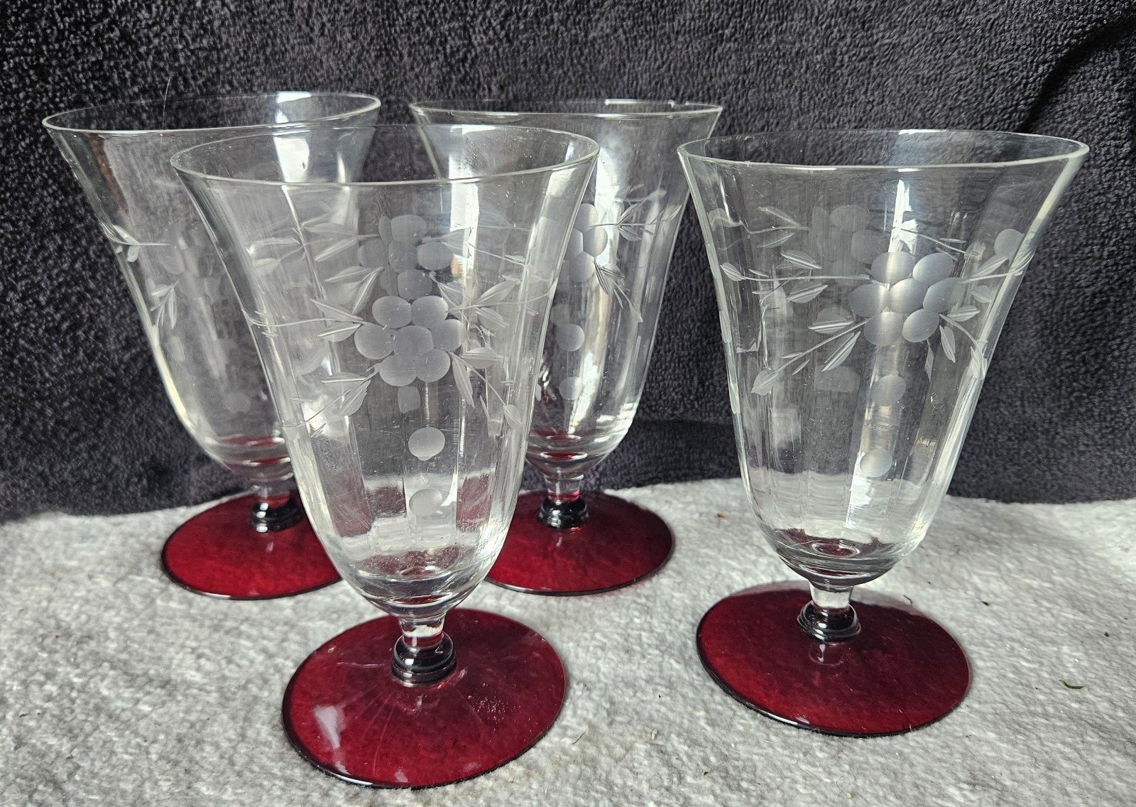 VTG Weston Glass Ruby Red Foot Etched Floral Water Goblets Tumblers Set of 4 VTG Weston Glass Ruby Red Foot Etched Floral Water Goblets Tumblers Set of 4